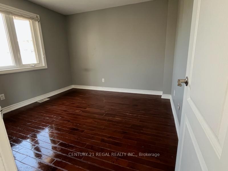 Photo 10 of 208 Tiffin Street, Barrie, 400 North — HOMEH