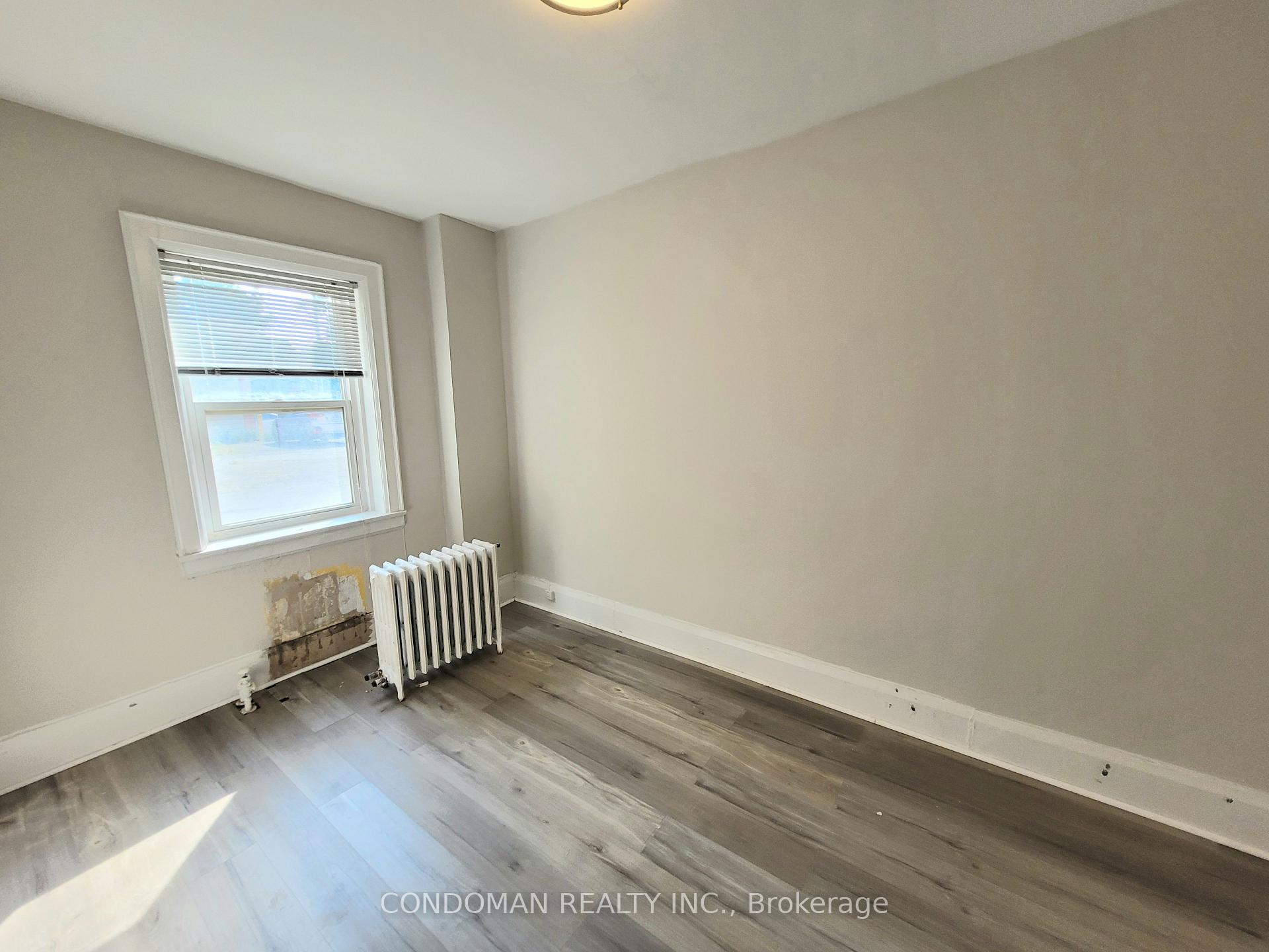 Photo 5 of Unit 3, 846 Broadview Avenue, Toronto, Playter Estates-Danforth — HOMEH