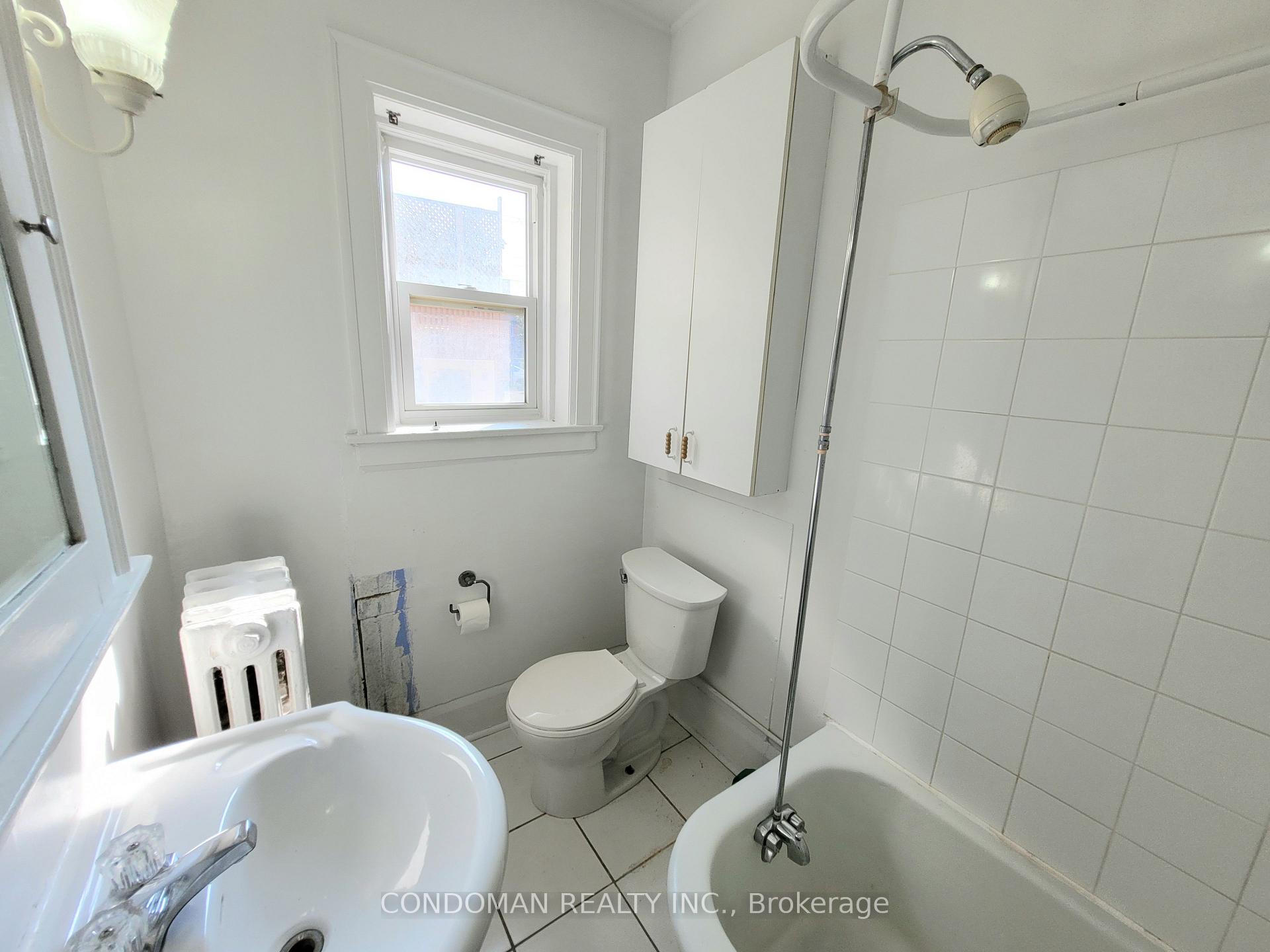 Photo 8 of Unit 3, 846 Broadview Avenue, Toronto, Playter Estates-Danforth — HOMEH