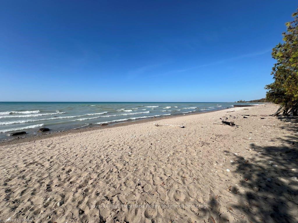 Photo 37 of 32 Glass St, Bluewater, Bayfield — HOMEH