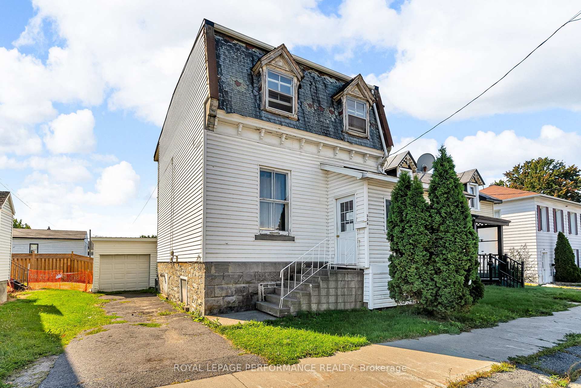Photo 1 of 338 Water Street E, Cornwall — HOMEH
