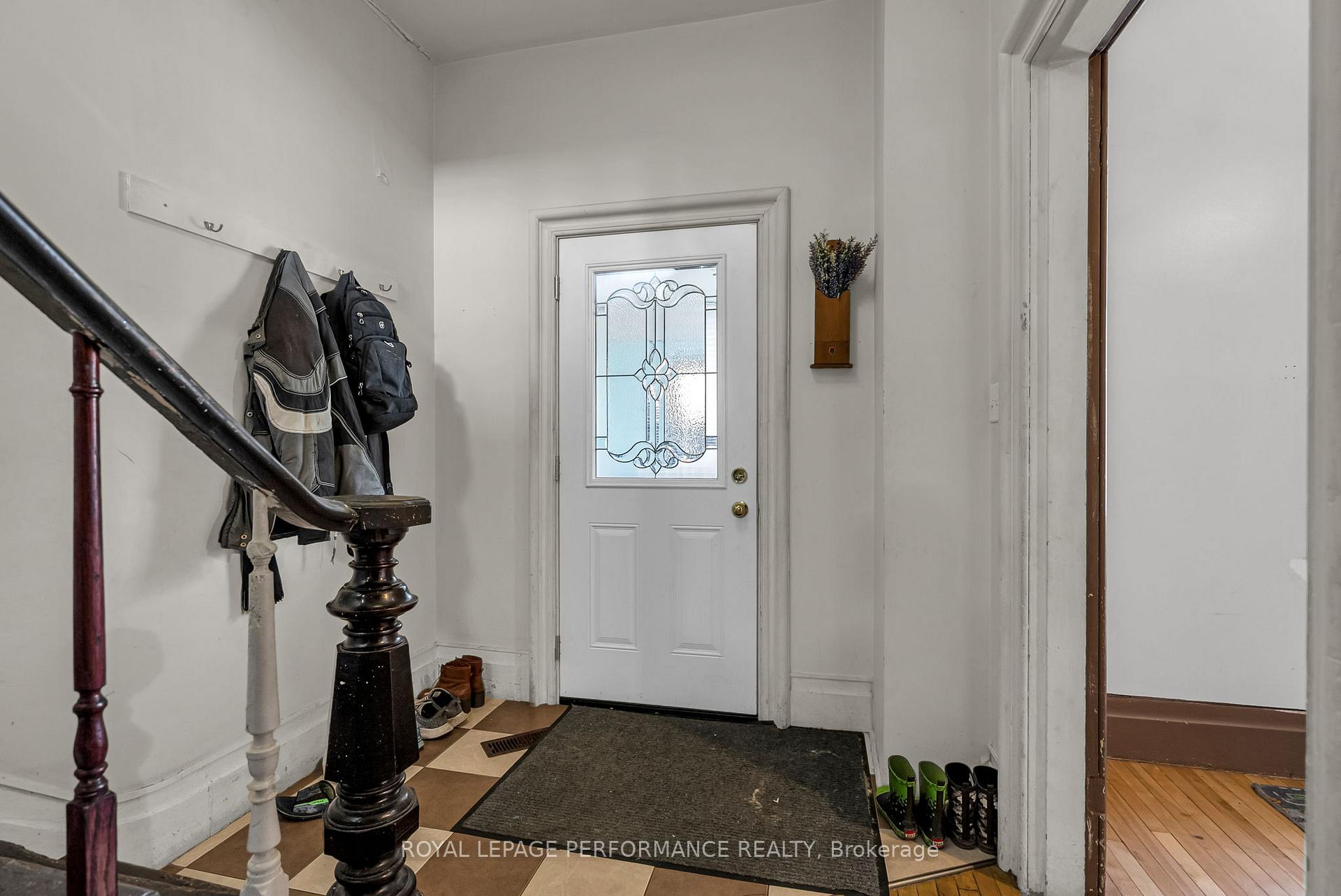 Photo 2 of 338 Water Street E, Cornwall — HOMEH