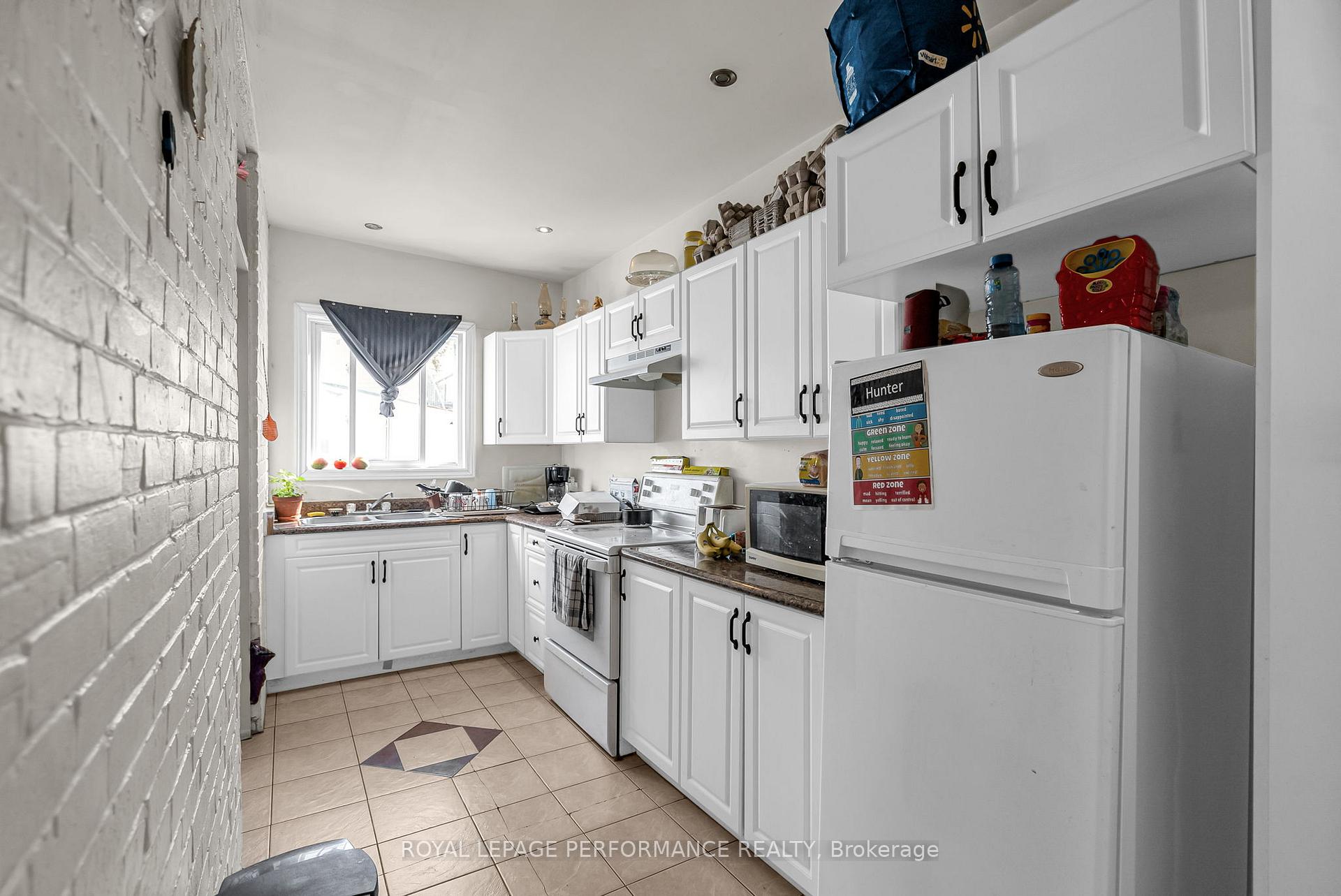 Photo 9 of 338 Water Street E, Cornwall — HOMEH