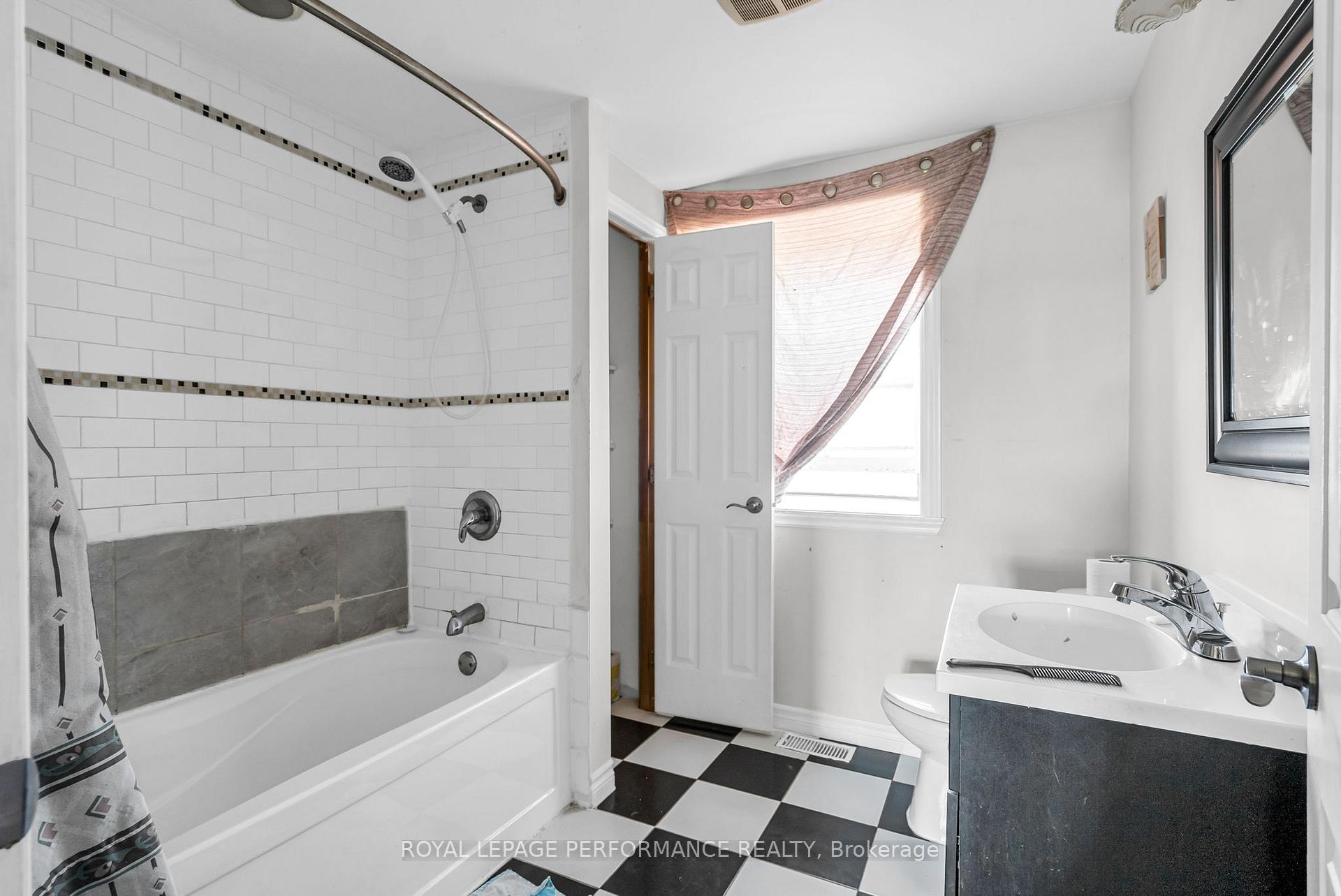Photo 17 of 338 Water Street E, Cornwall — HOMEH