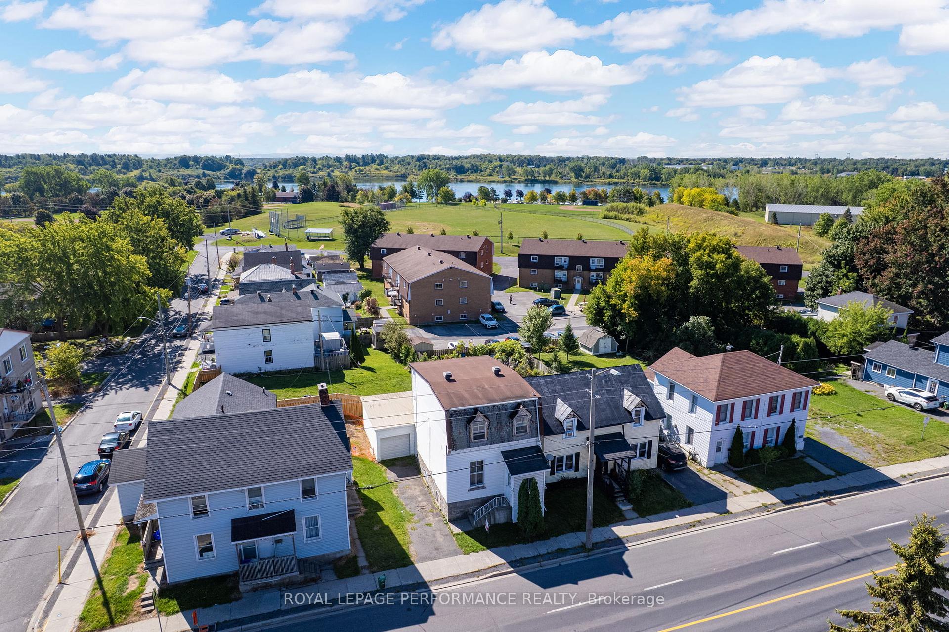 Photo 21 of 338 Water Street E, Cornwall — HOMEH