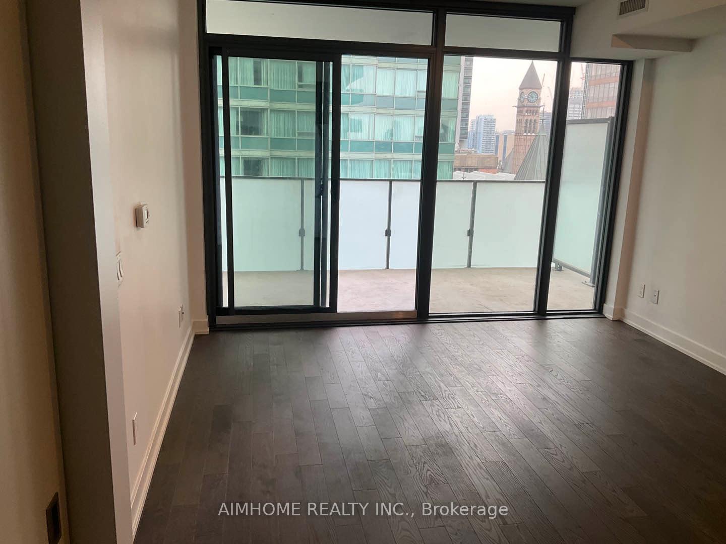 Photo 6 of Unit 1511, 25 Richmond Street E, Toronto, Church-Yonge Corridor — HOMEH