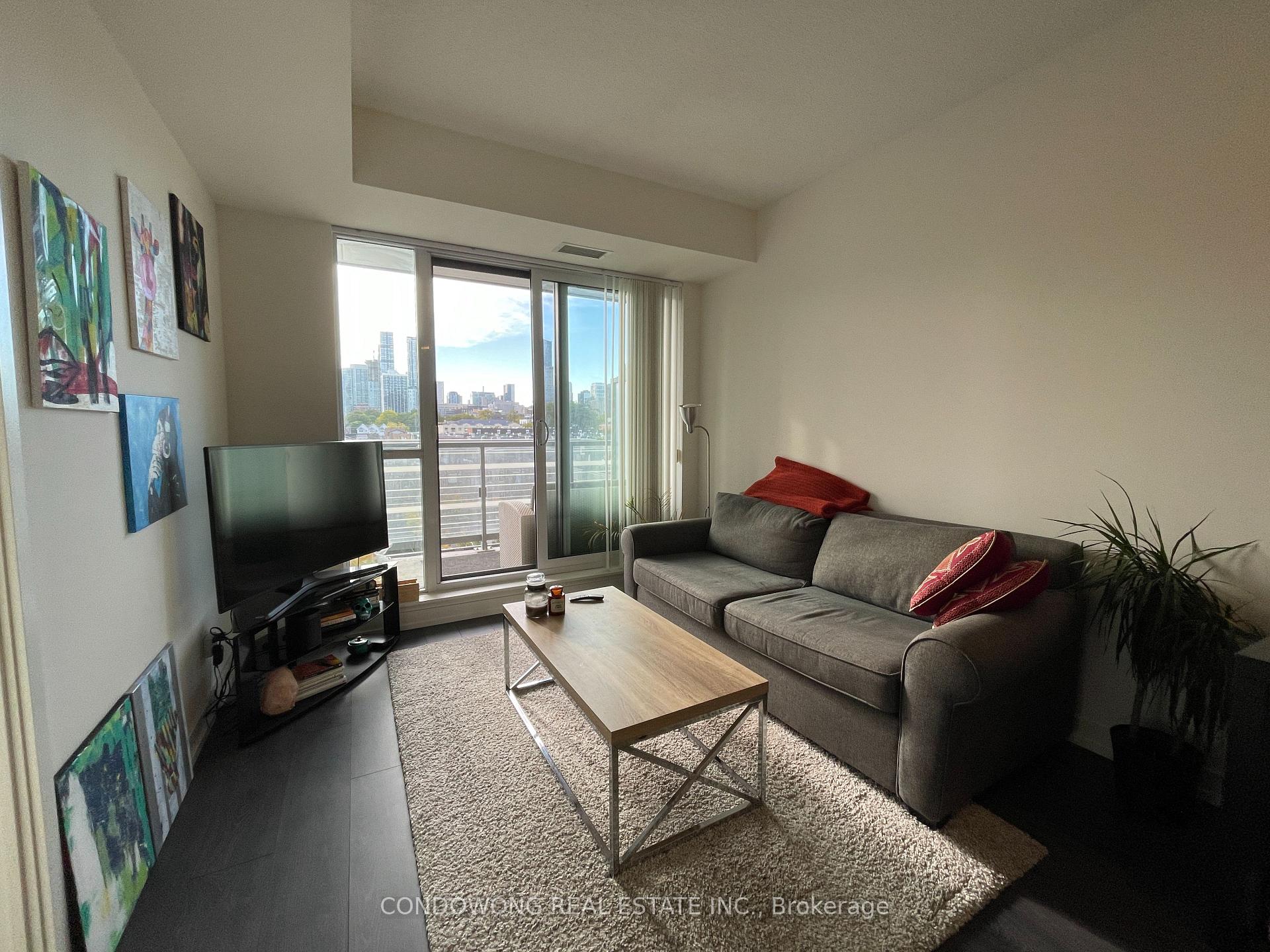 Front of Unit 405, 200 Sackville Street