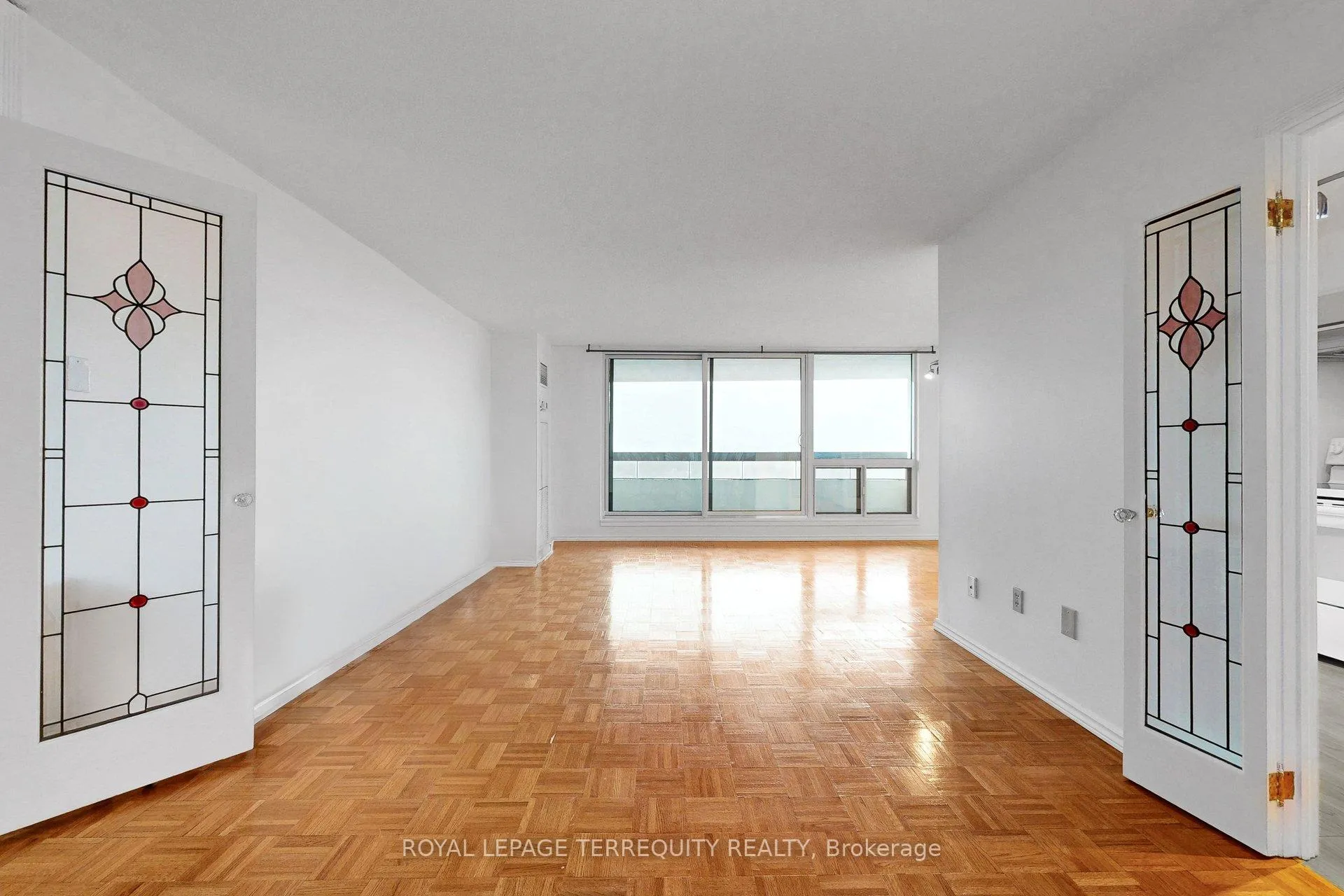 Photo 11 of Unit 1408, 100 Quebec Avenue, Toronto, High Park North — HOMEH