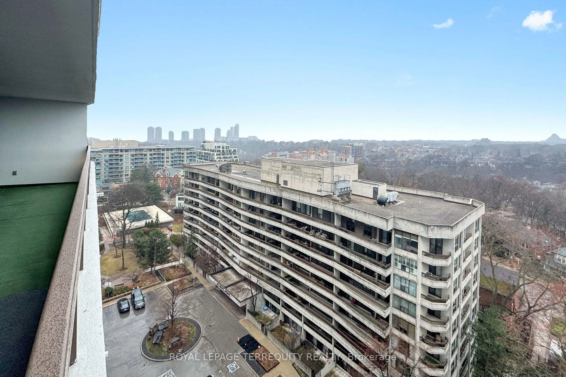 Photo 46 of Unit 1408, 100 Quebec Avenue, Toronto, High Park North — HOMEH