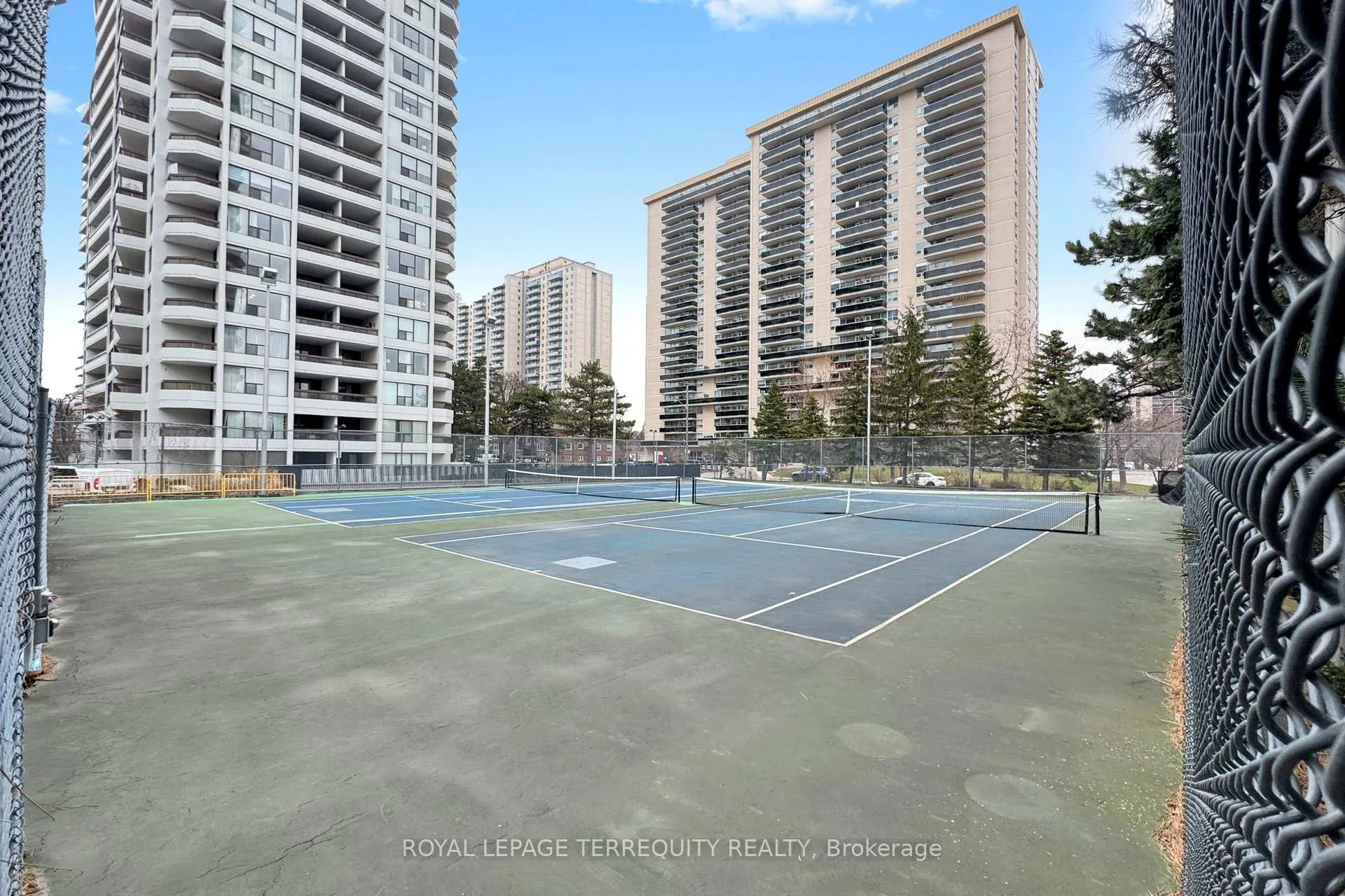 Photo 48 of Unit 1408, 100 Quebec Avenue, Toronto, High Park North — HOMEH