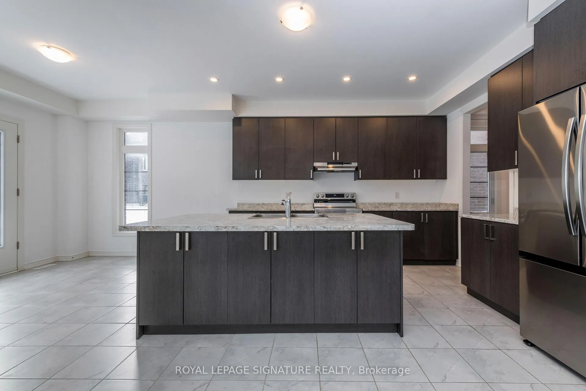 Photo 9 of 5 Sassafras Road, Springwater, Midhurst — HOMEH