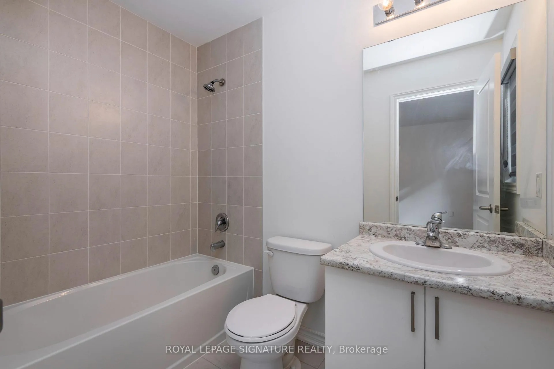 Photo 18 of 5 Sassafras Road, Springwater, Midhurst — HOMEH