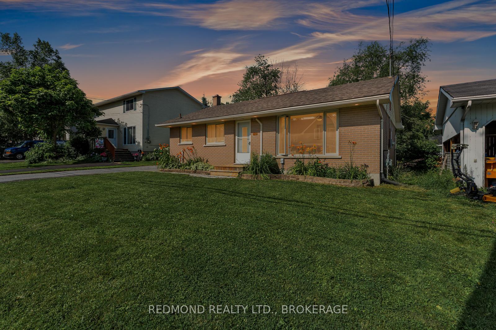 Photo 2 of 150 Birch Street, Gananoque — HOMEH