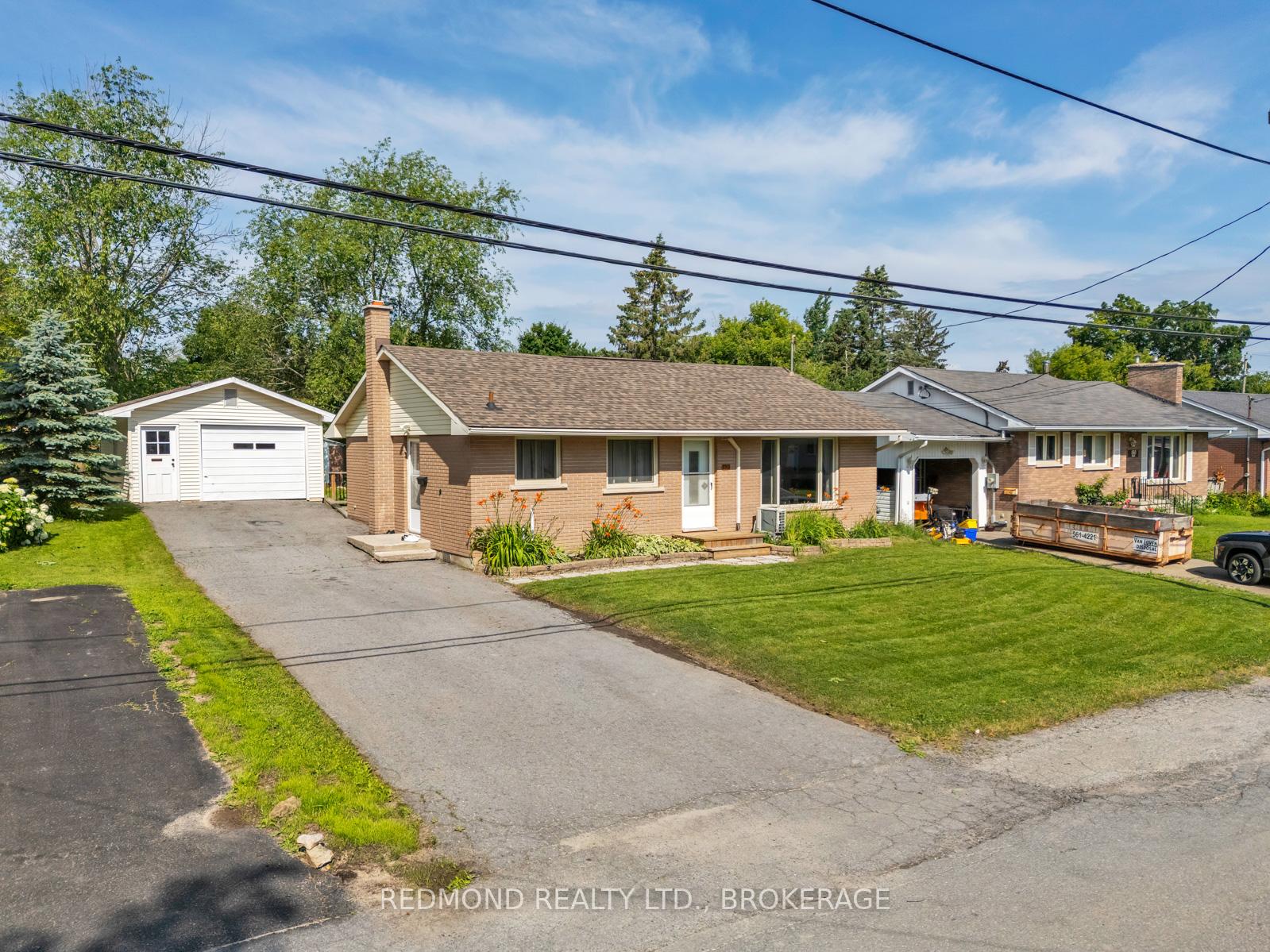 Photo 5 of 150 Birch Street, Gananoque — HOMEH