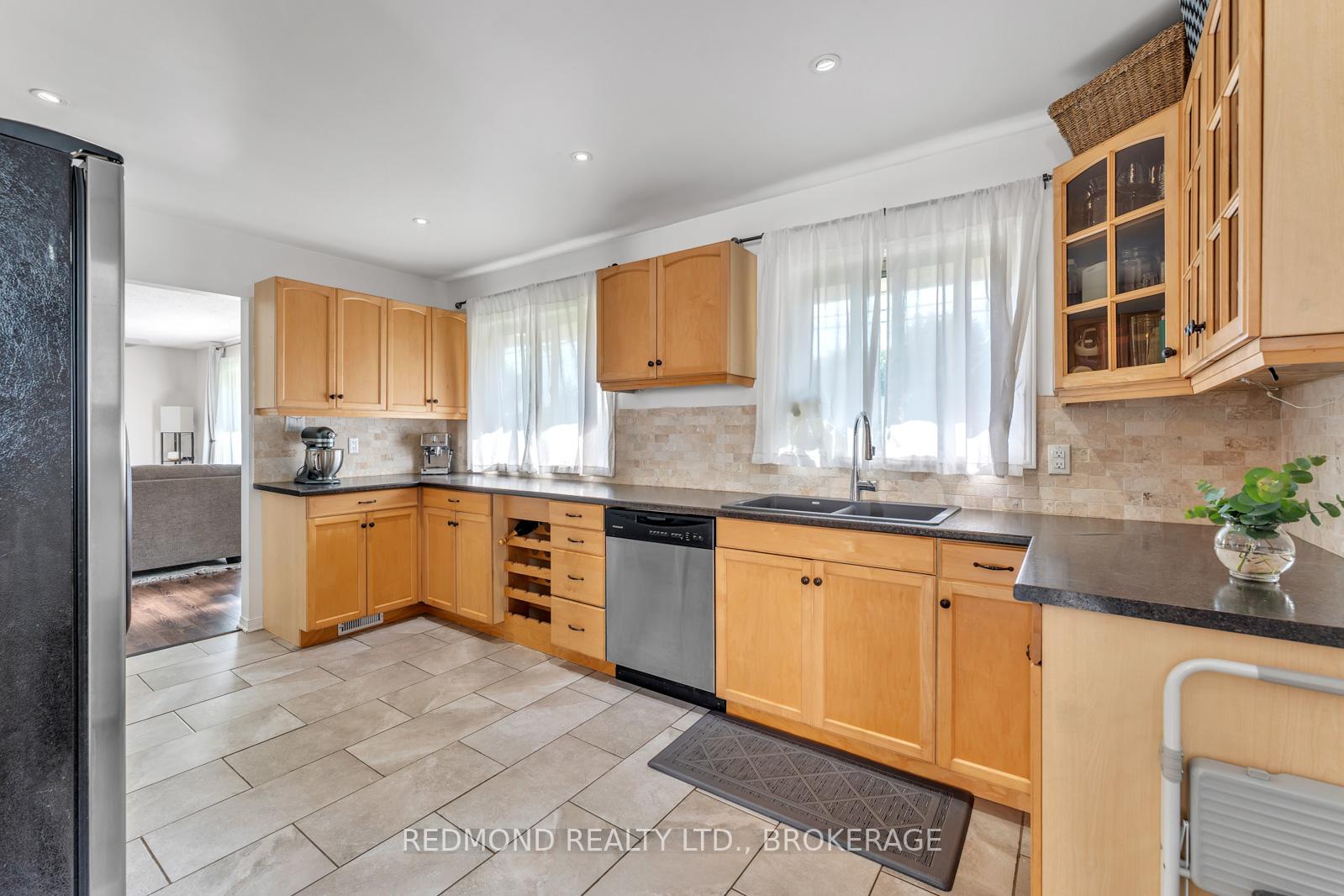 Photo 7 of 150 Birch Street, Gananoque — HOMEH