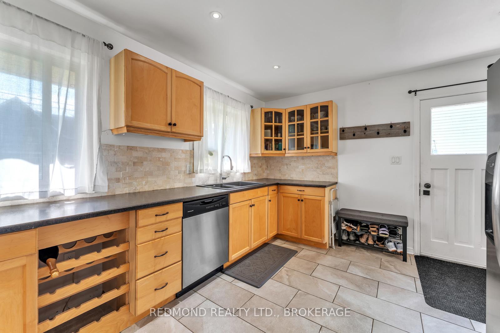 Photo 10 of 150 Birch Street, Gananoque — HOMEH