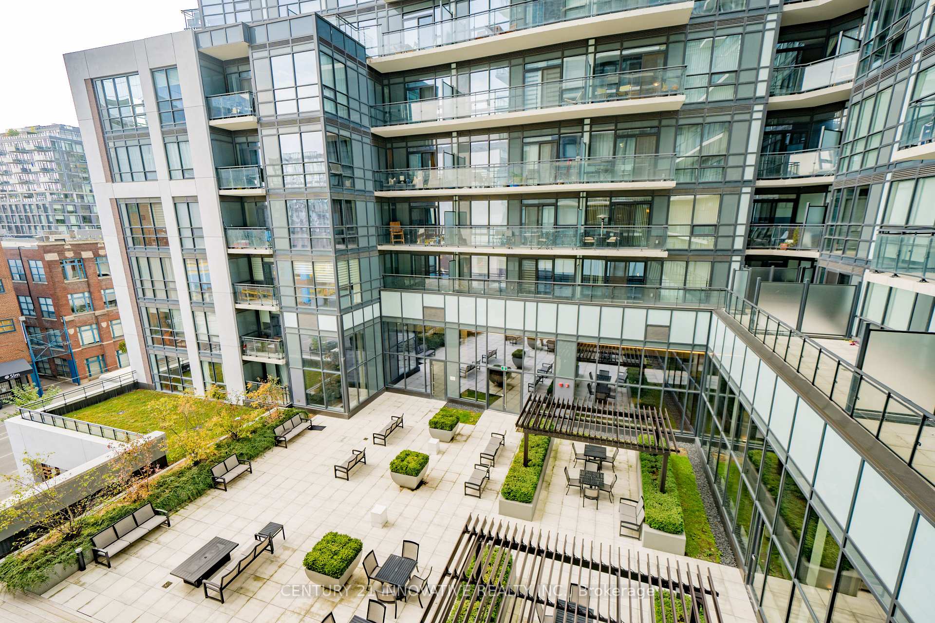 Photo 3 of Unit 751, 460 Adelaide Street E, Toronto, Moss Park — HOMEH