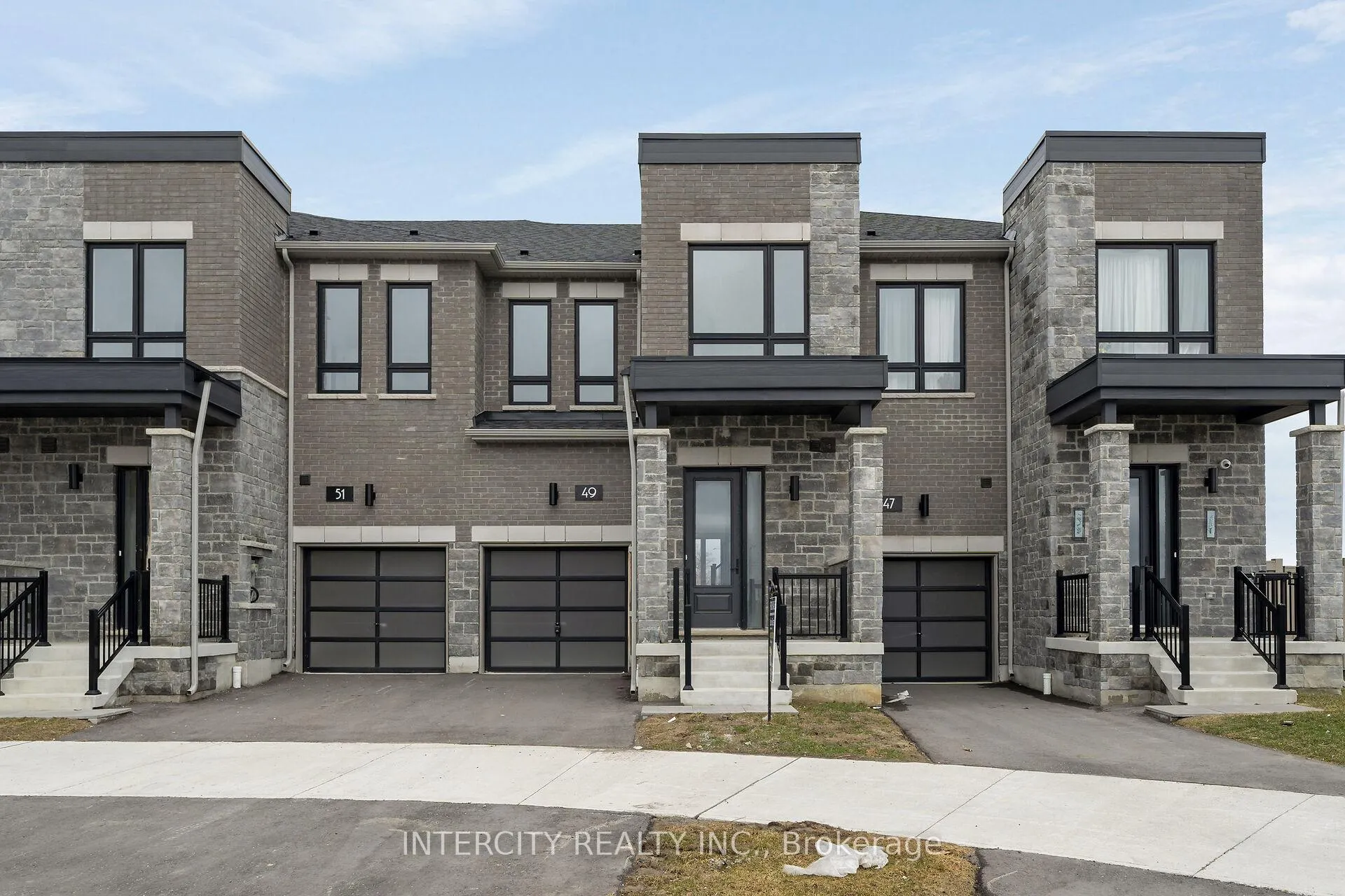 Photo 1 of 49 Johann Drive, Markham, Middlefield — HOMEH