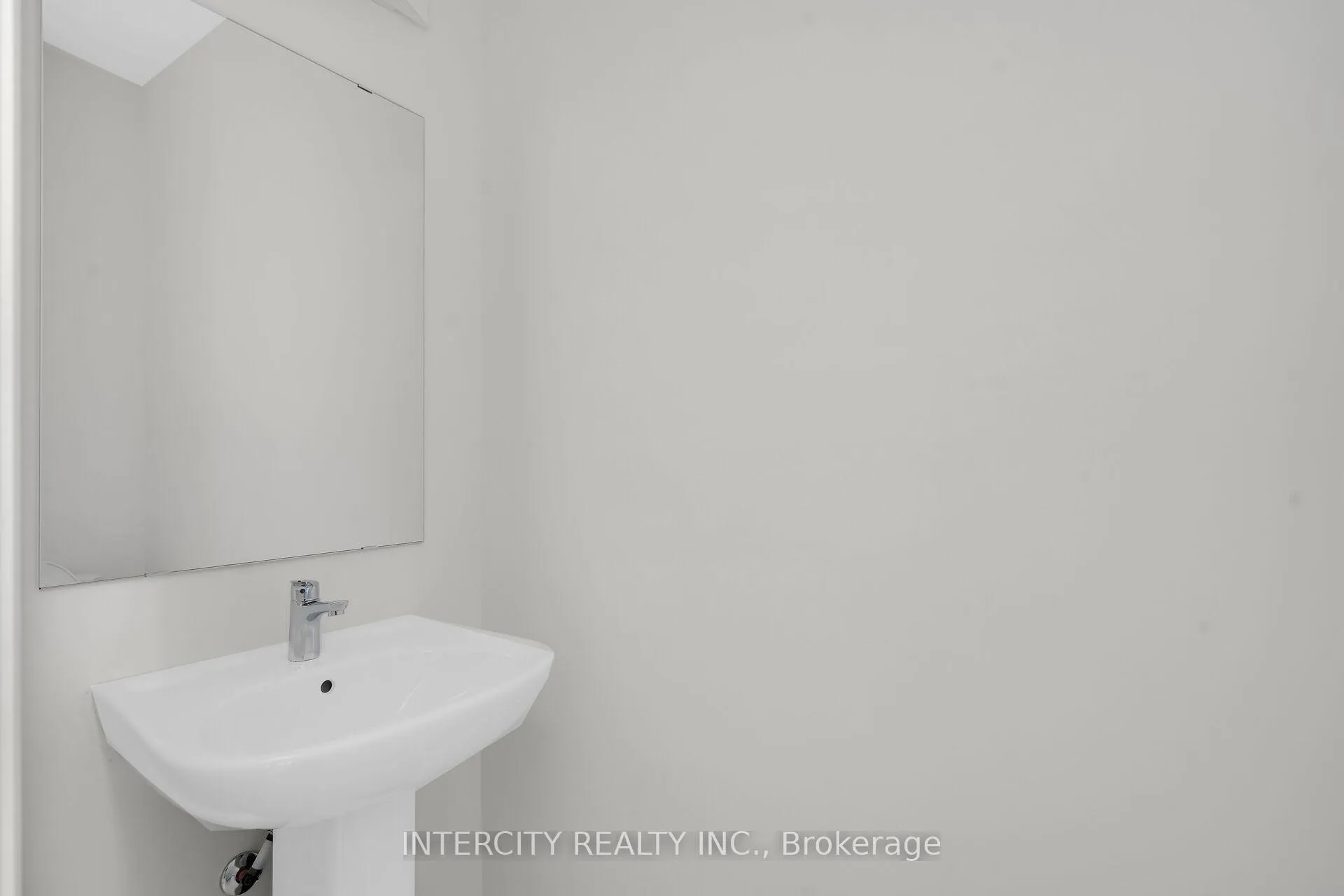 Photo 14 of 49 Johann Drive, Markham, Middlefield — HOMEH