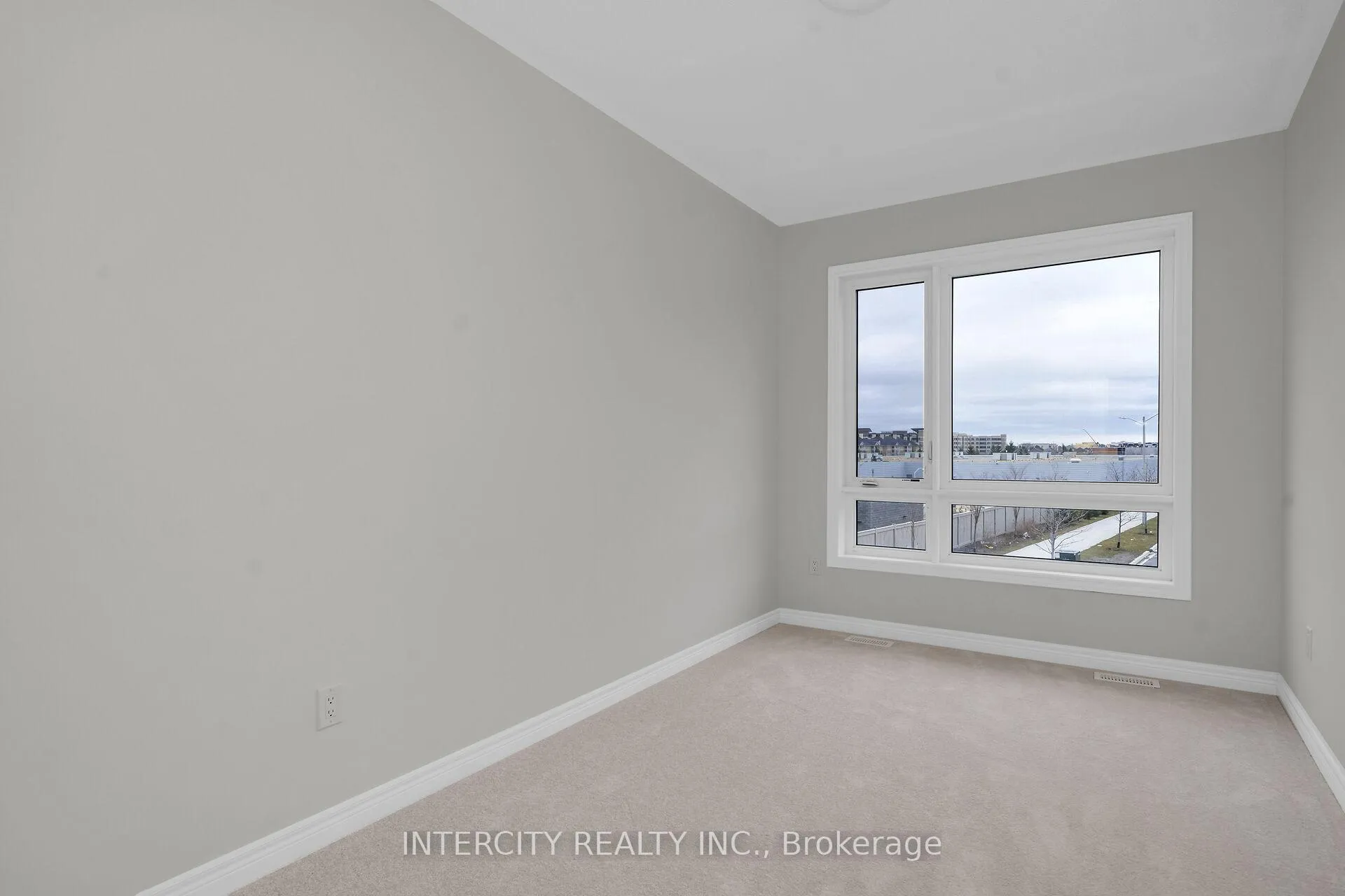 Photo 20 of 49 Johann Drive, Markham, Middlefield — HOMEH