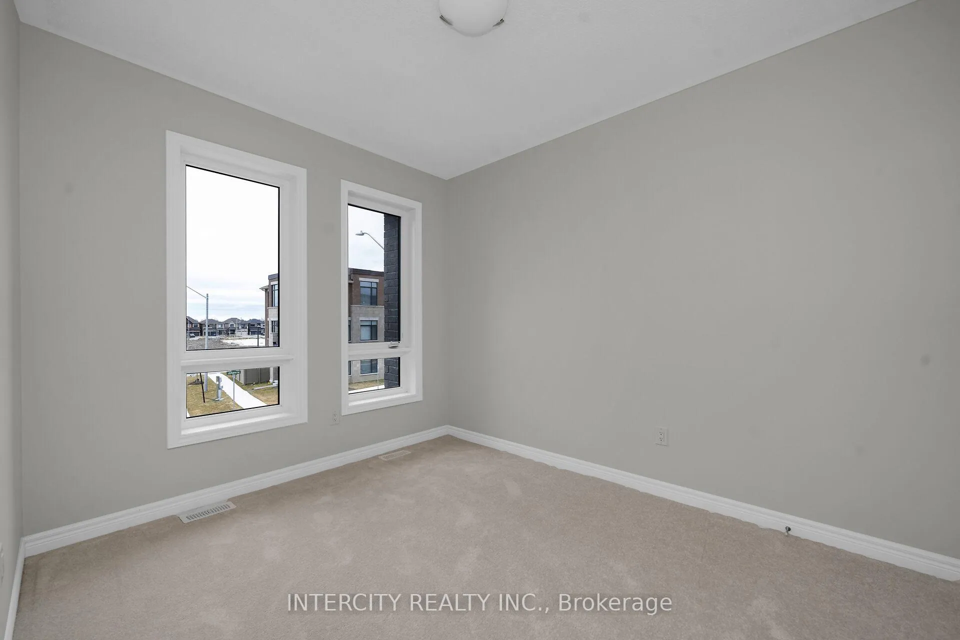 Photo 22 of 49 Johann Drive, Markham, Middlefield — HOMEH