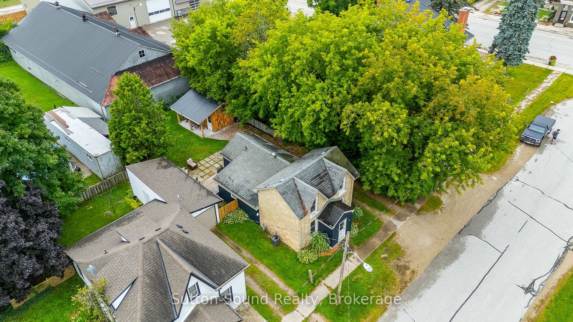 Photo 33 of 17 Crawford Street, Chatsworth — HOMEH