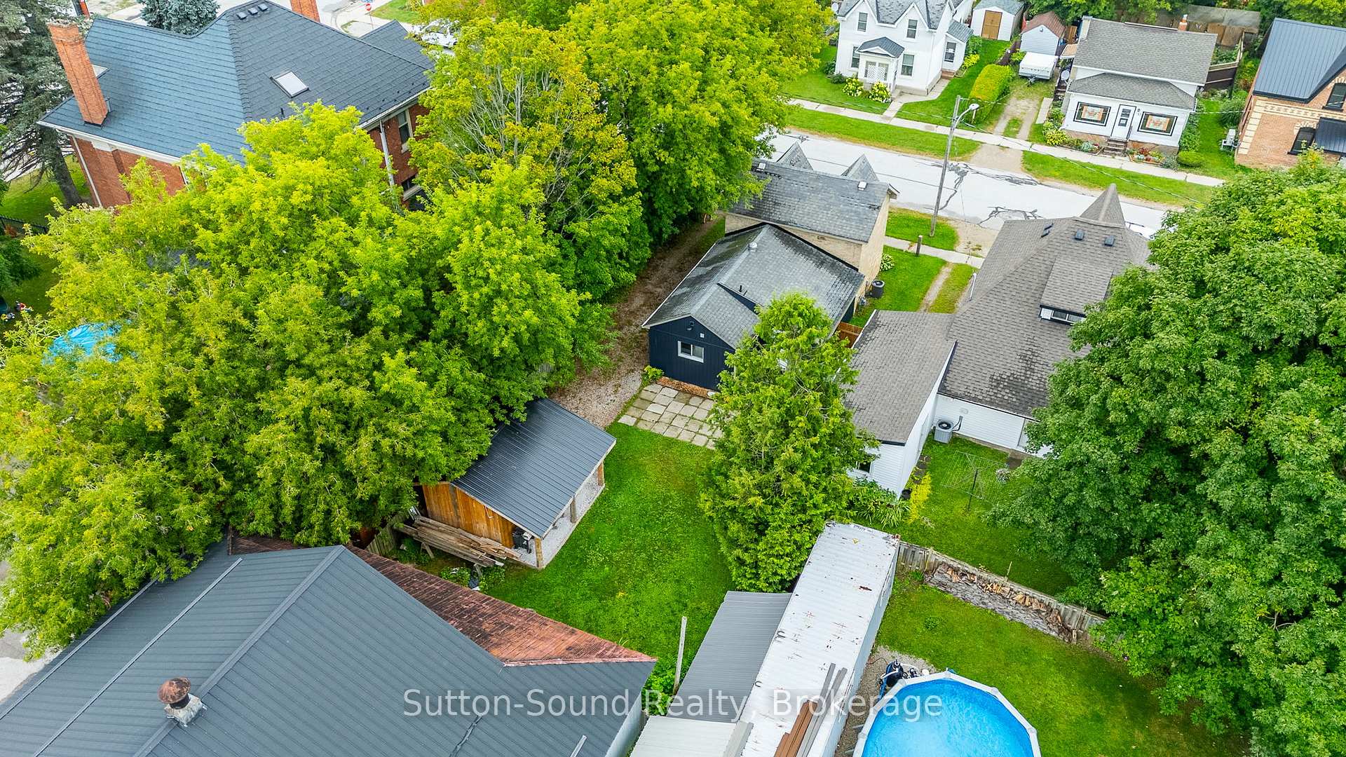 Photo 37 of 17 Crawford Street, Chatsworth — HOMEH
