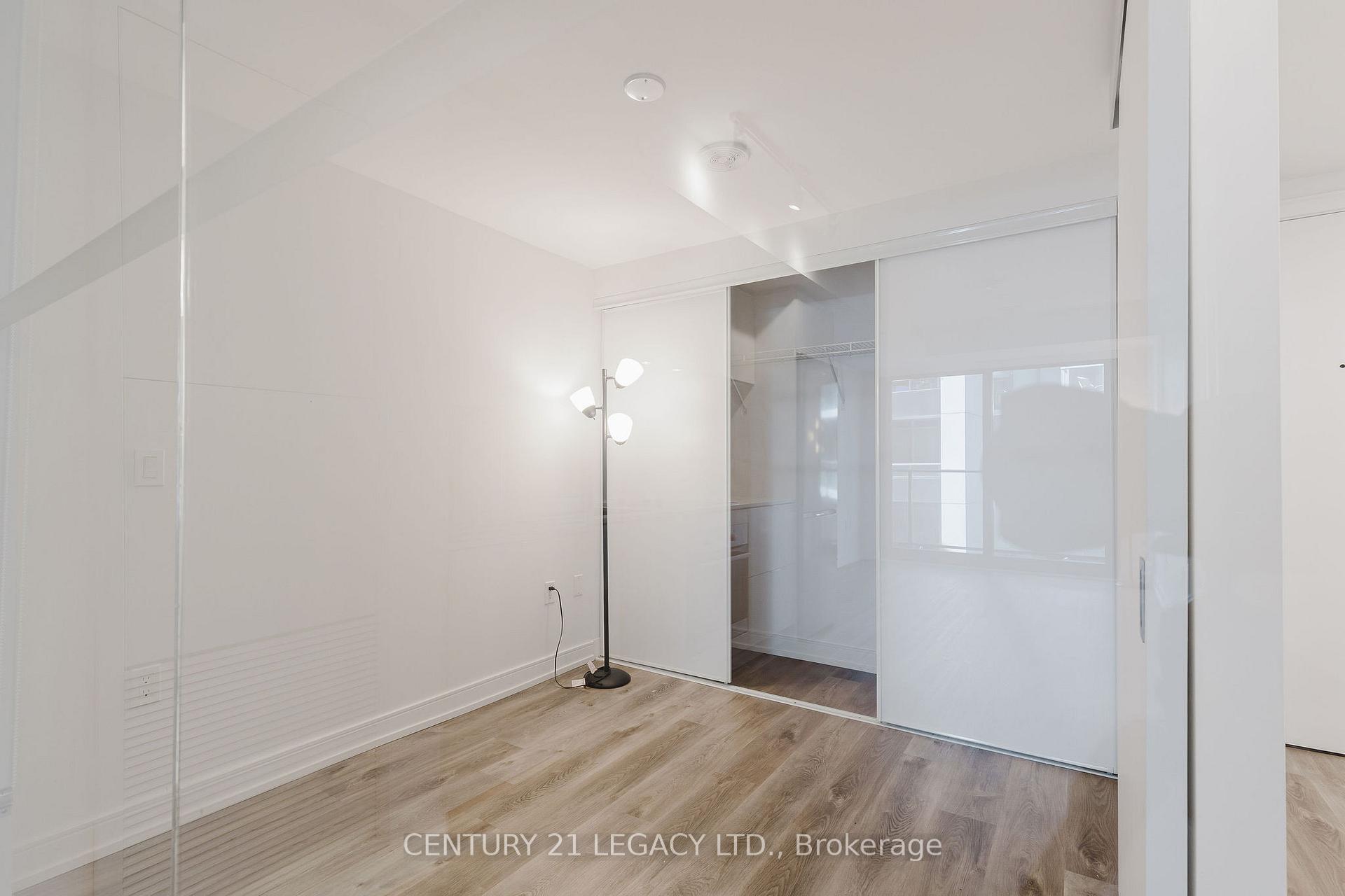 Photo 8 of Unit 1012, 1 Jarvis Street, Hamilton, Beasley — HOMEH