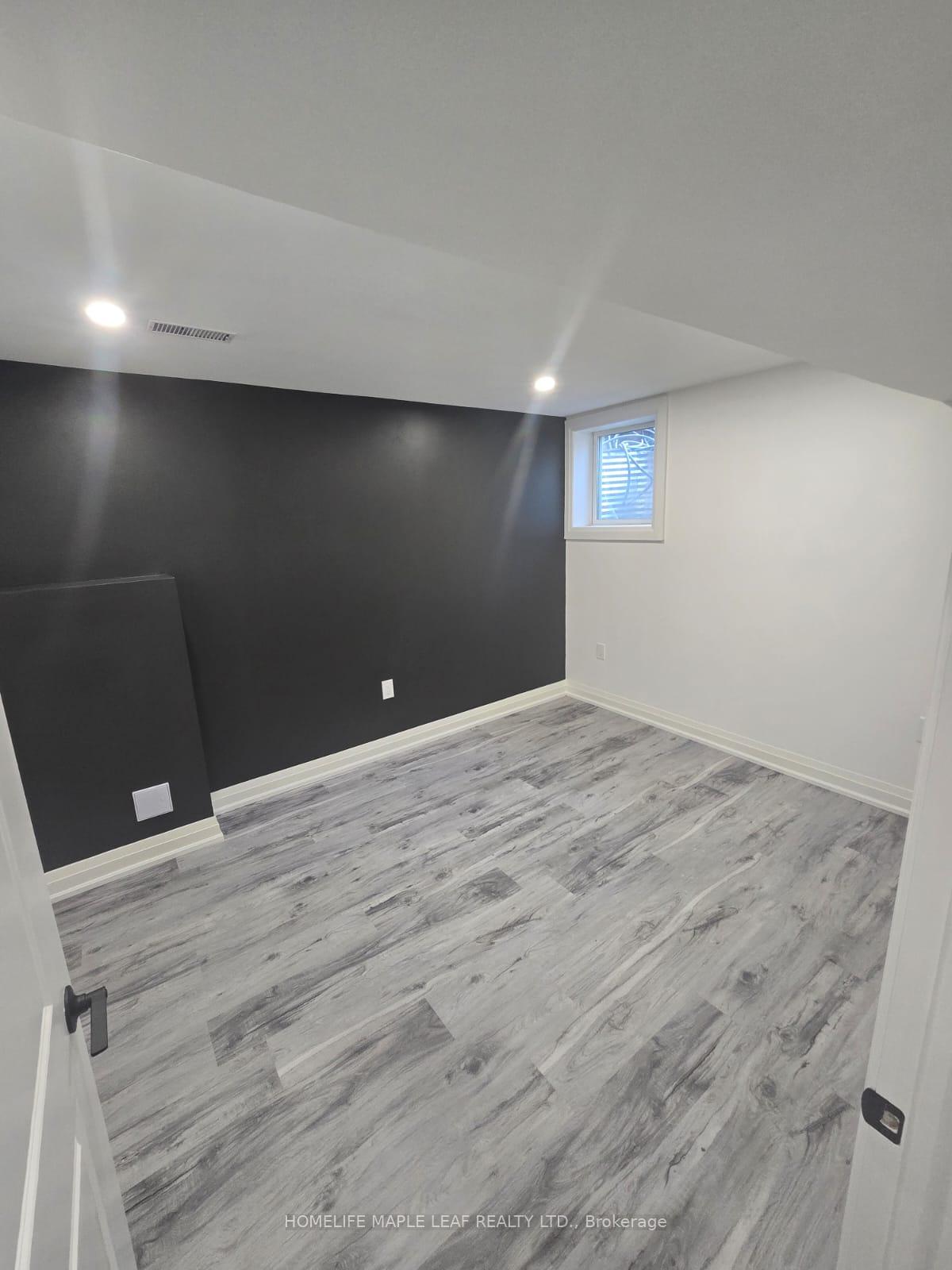 Photo 13 of 23 Blue Whale Boulevard, Brampton, Sandringham-Wellington — HOMEH