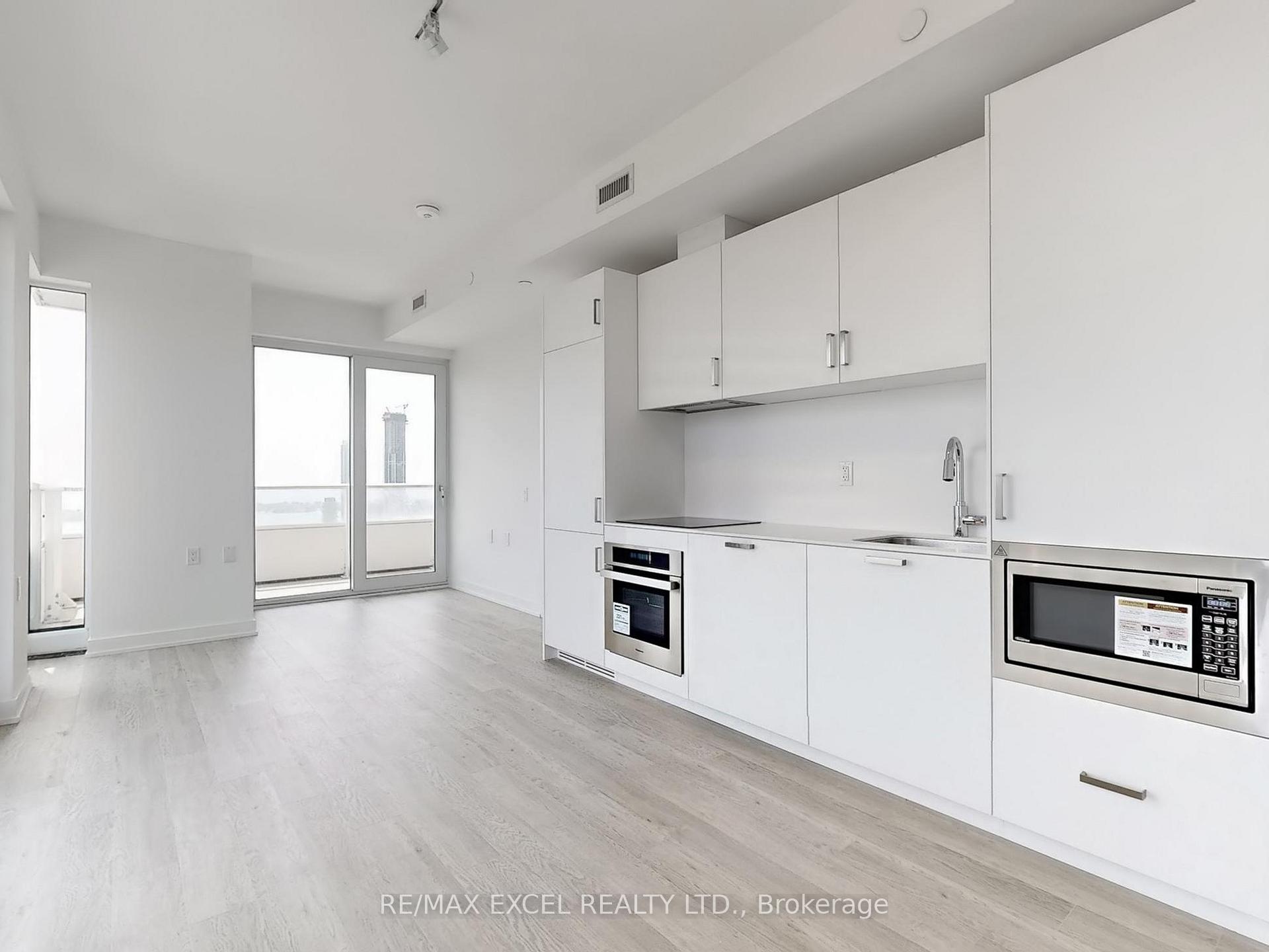 Photo 6 of Unit 5103, 88 Queen Street E, Toronto, Church-Yonge Corridor — HOMEH