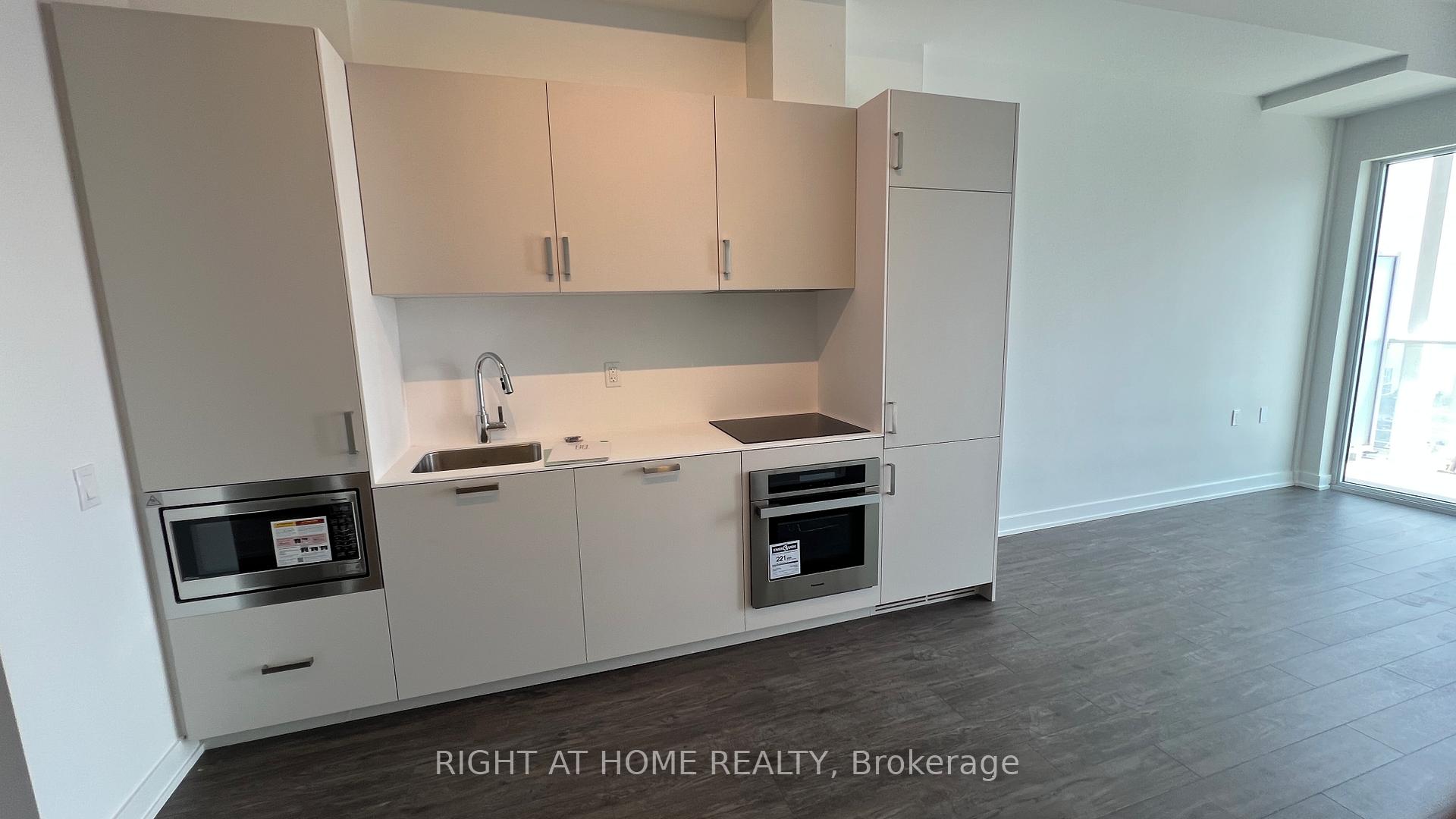 Photo 5 of Unit 5207, 88 Queen Street E, Toronto, Church-Yonge Corridor — HOMEH