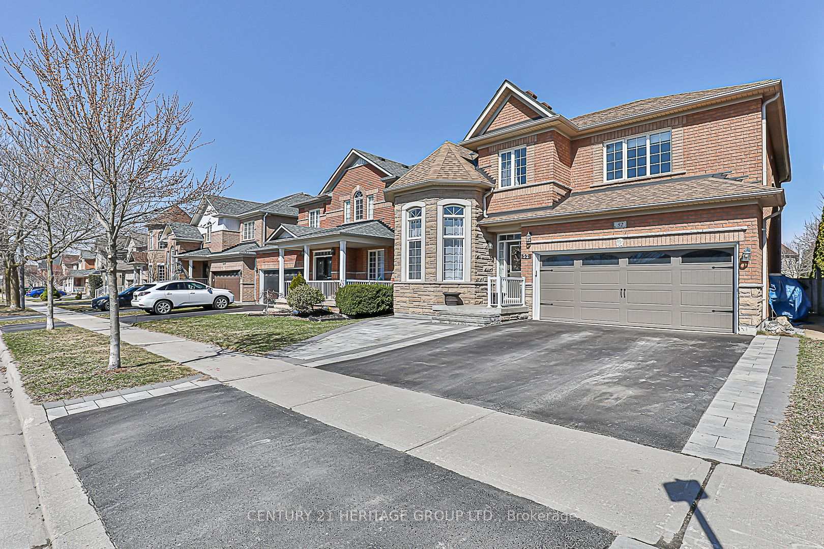 Photo 3 of 52 Perivale Gardens, Aurora, Bayview Wellington — HOMEH