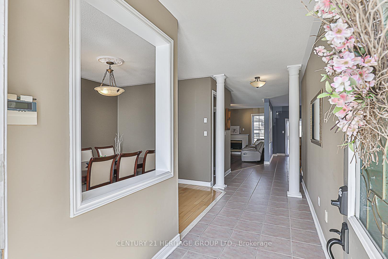 Photo 2 of 52 Perivale Gardens, Aurora, Bayview Wellington — HOMEH