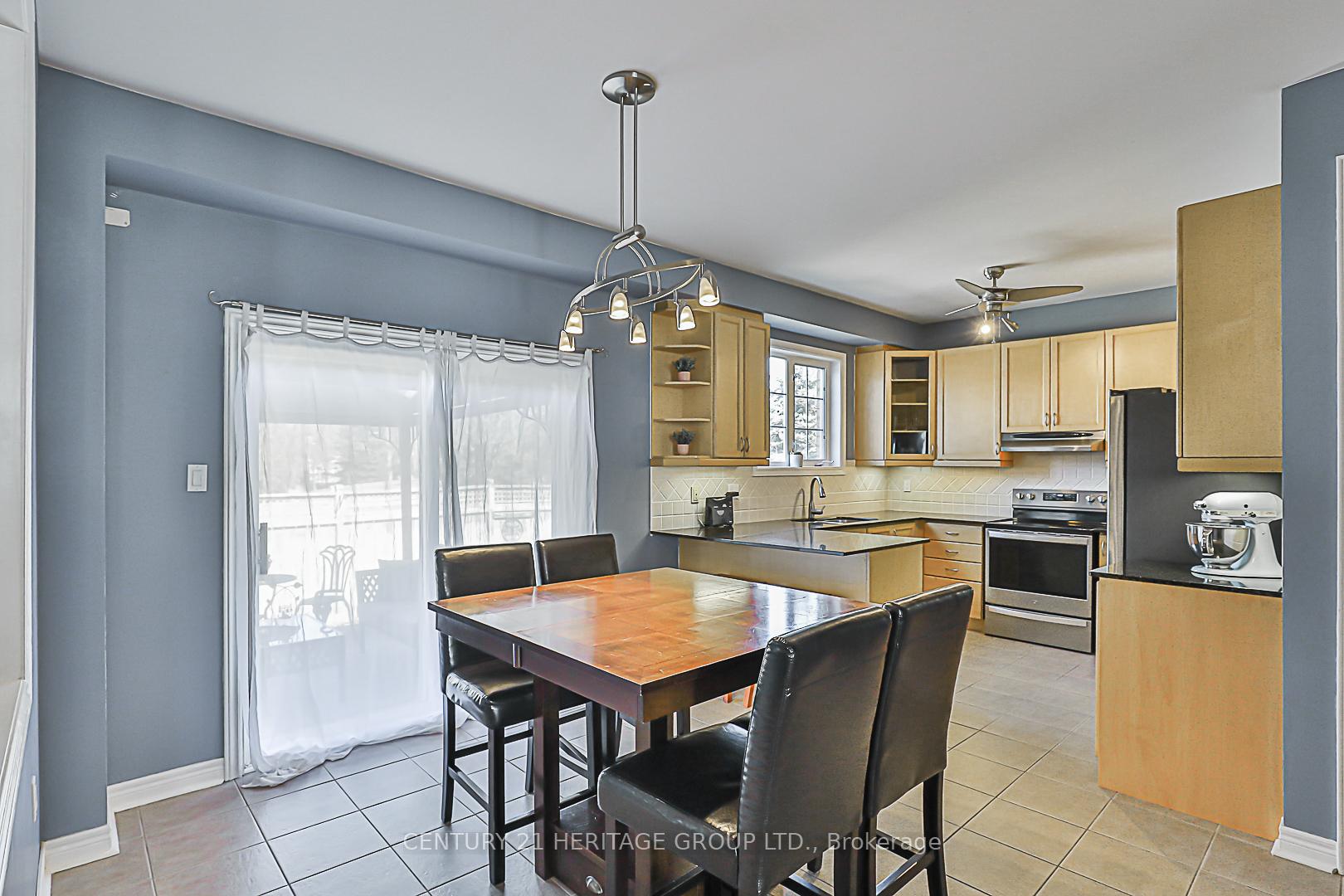 Photo 11 of 52 Perivale Gardens, Aurora, Bayview Wellington — HOMEH