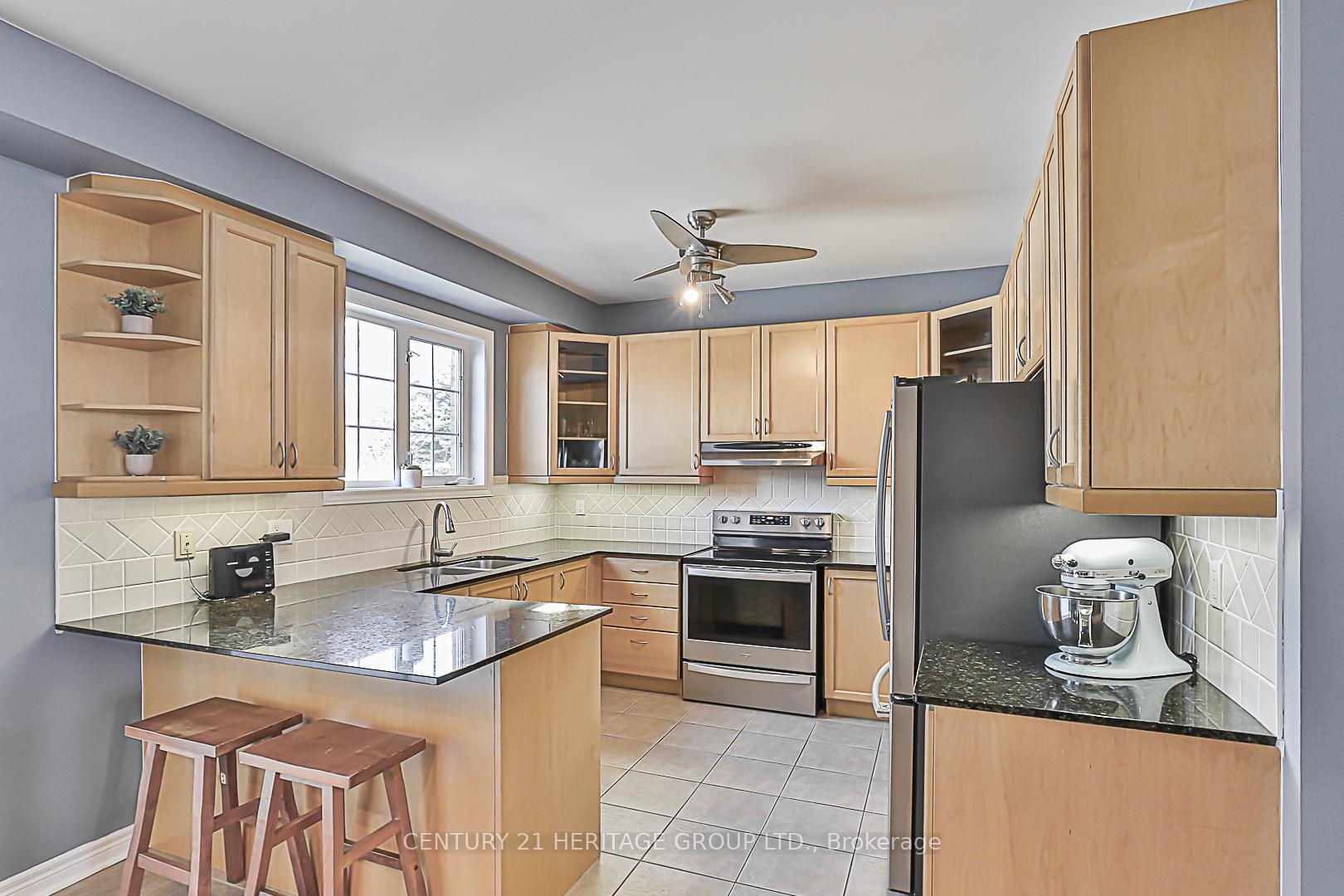 Photo 16 of 52 Perivale Gardens, Aurora, Bayview Wellington — HOMEH