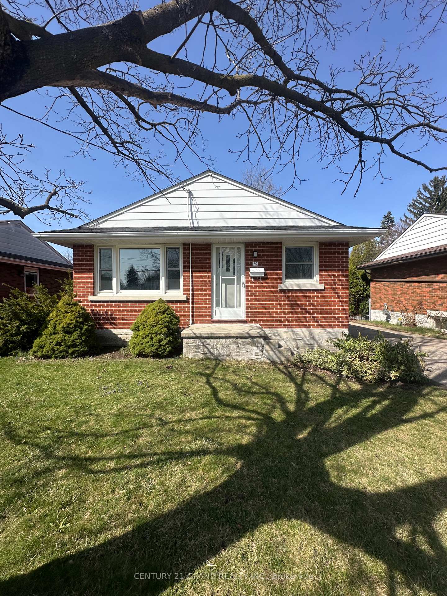 Photo 1 of 70 Dudhope Avenue, Cambridge — HOMEH