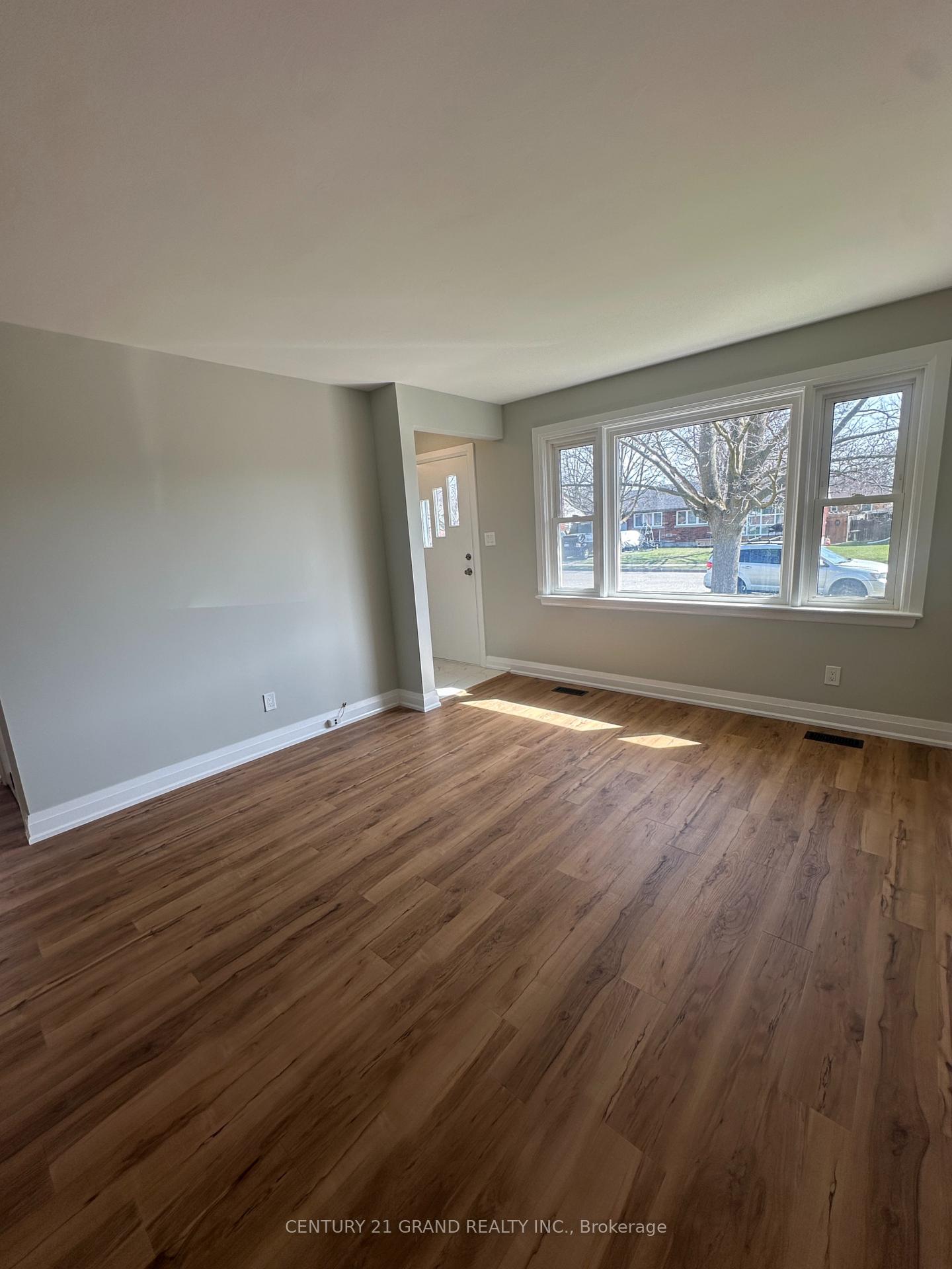 Photo 11 of 70 Dudhope Avenue, Cambridge — HOMEH