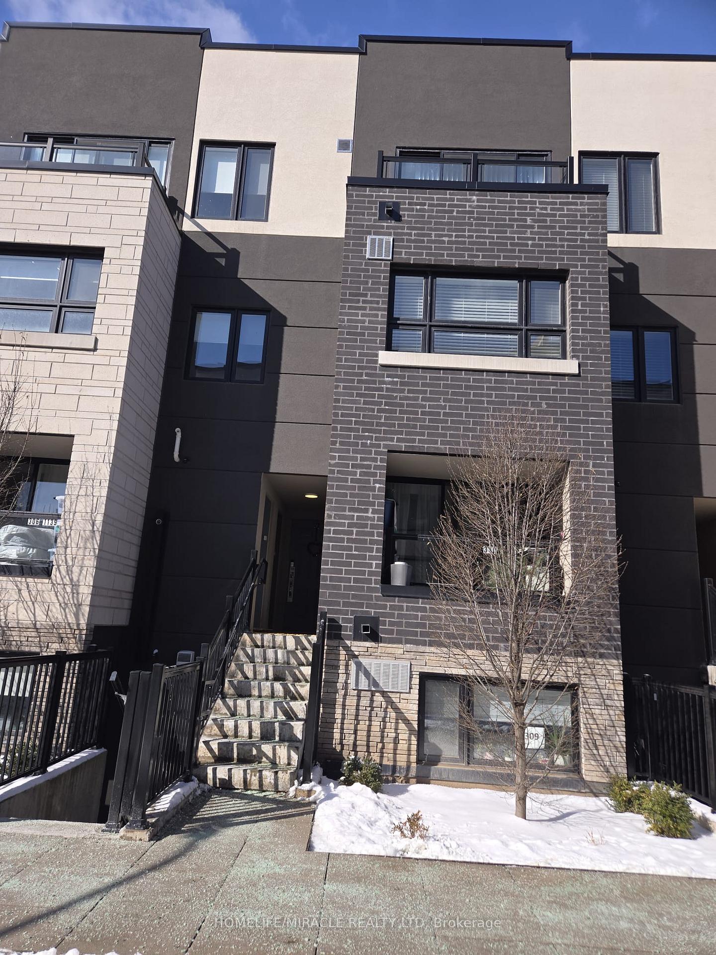 Front of Unit 307, 1139 Cooke Boulevard