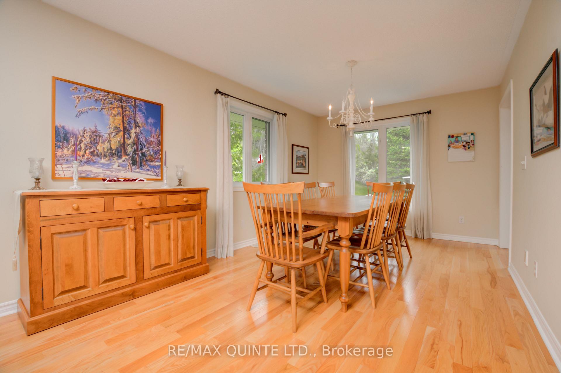Photo 13 of 38 Oakridge Drive, Hamilton, Stoney Creek — HOMEH