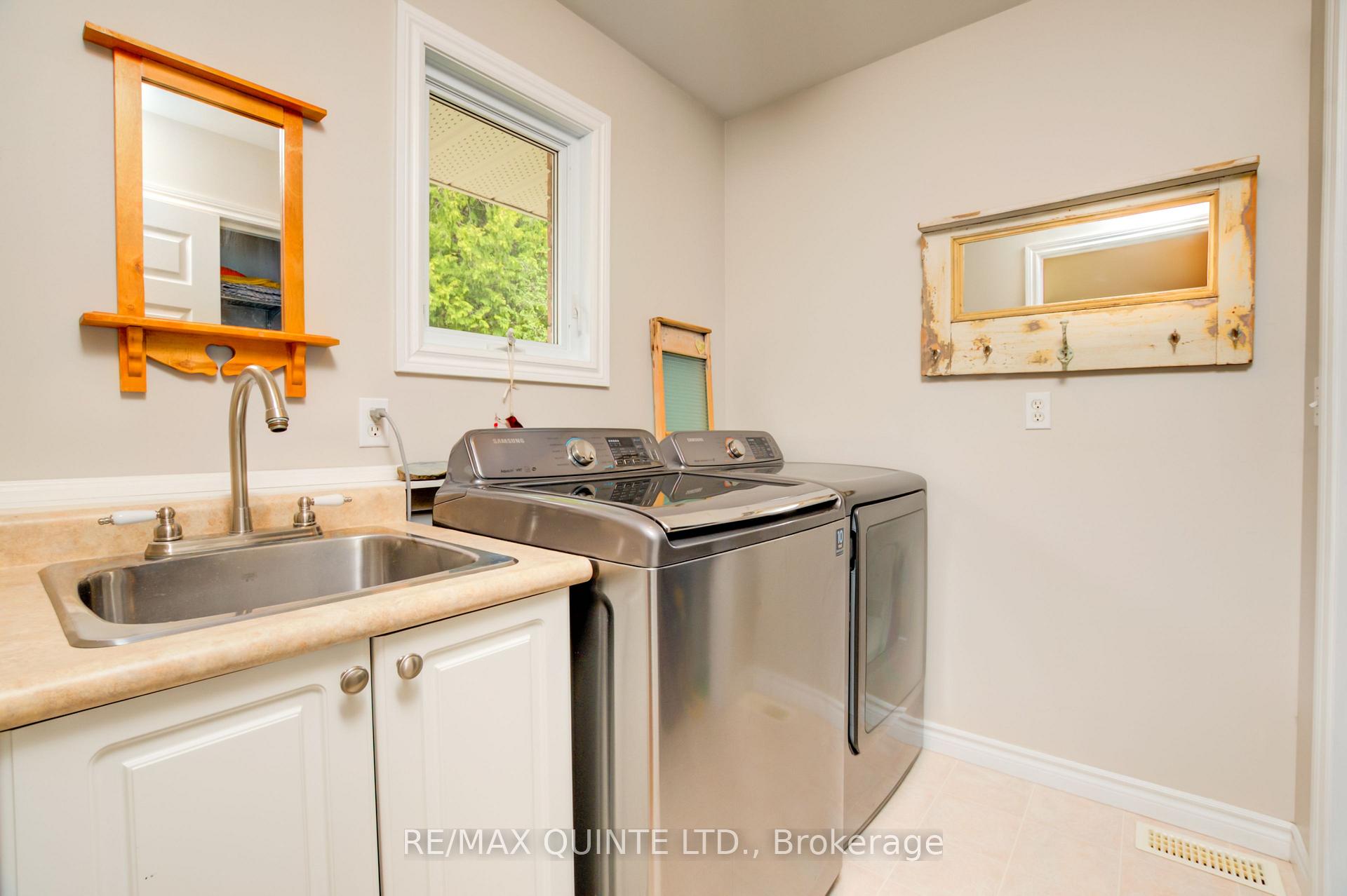 Photo 21 of 38 Oakridge Drive, Hamilton, Stoney Creek — HOMEH