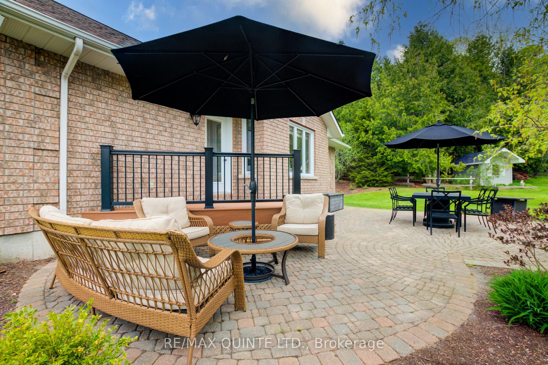 Photo 33 of 38 Oakridge Drive, Hamilton, Stoney Creek — HOMEH