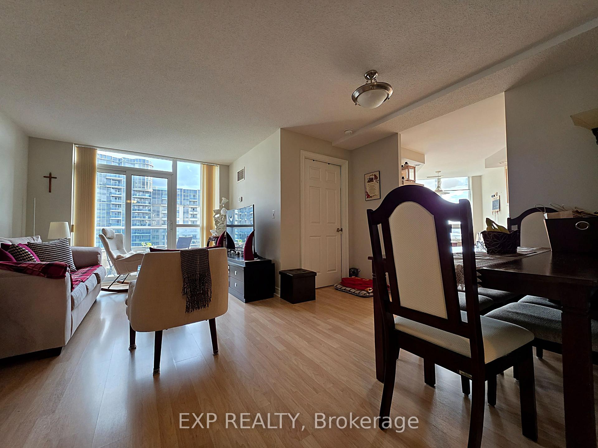 Photo 13 of Unit 911, 33 Cox Boulevard, Markham, Unionville — HOMEH