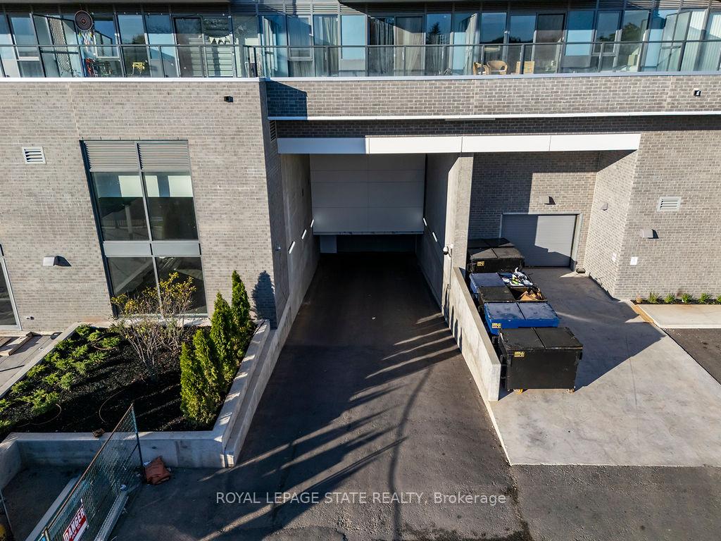 Photo 4 of Unit 1112, 2782 Barton Street E, Hamilton, Riverdale — HOMEH