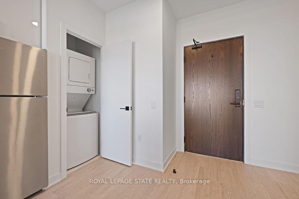 Photo 13 of Unit 1112, 2782 Barton Street E, Hamilton, Riverdale — HOMEH