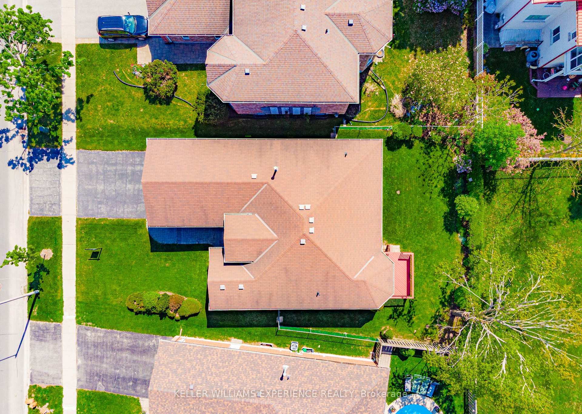 Photo 10 of 85 Arthur Avenue, Barrie, Grove East — HOMEH