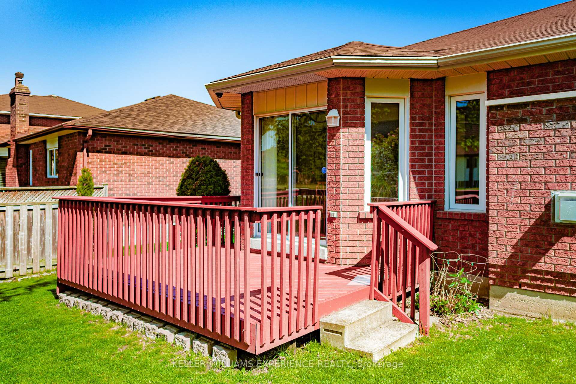 Photo 8 of 85 Arthur Avenue, Barrie, Grove East — HOMEH