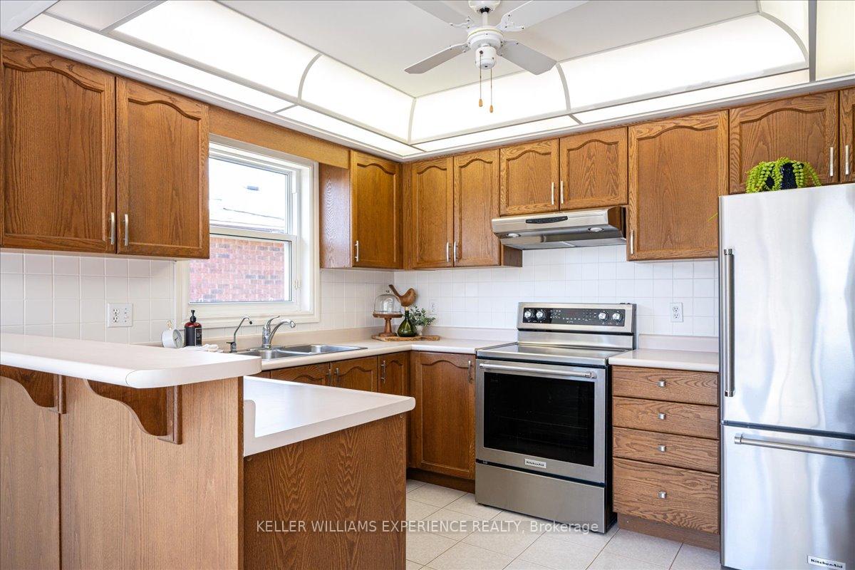 Photo 19 of 85 Arthur Avenue, Barrie, Grove East — HOMEH