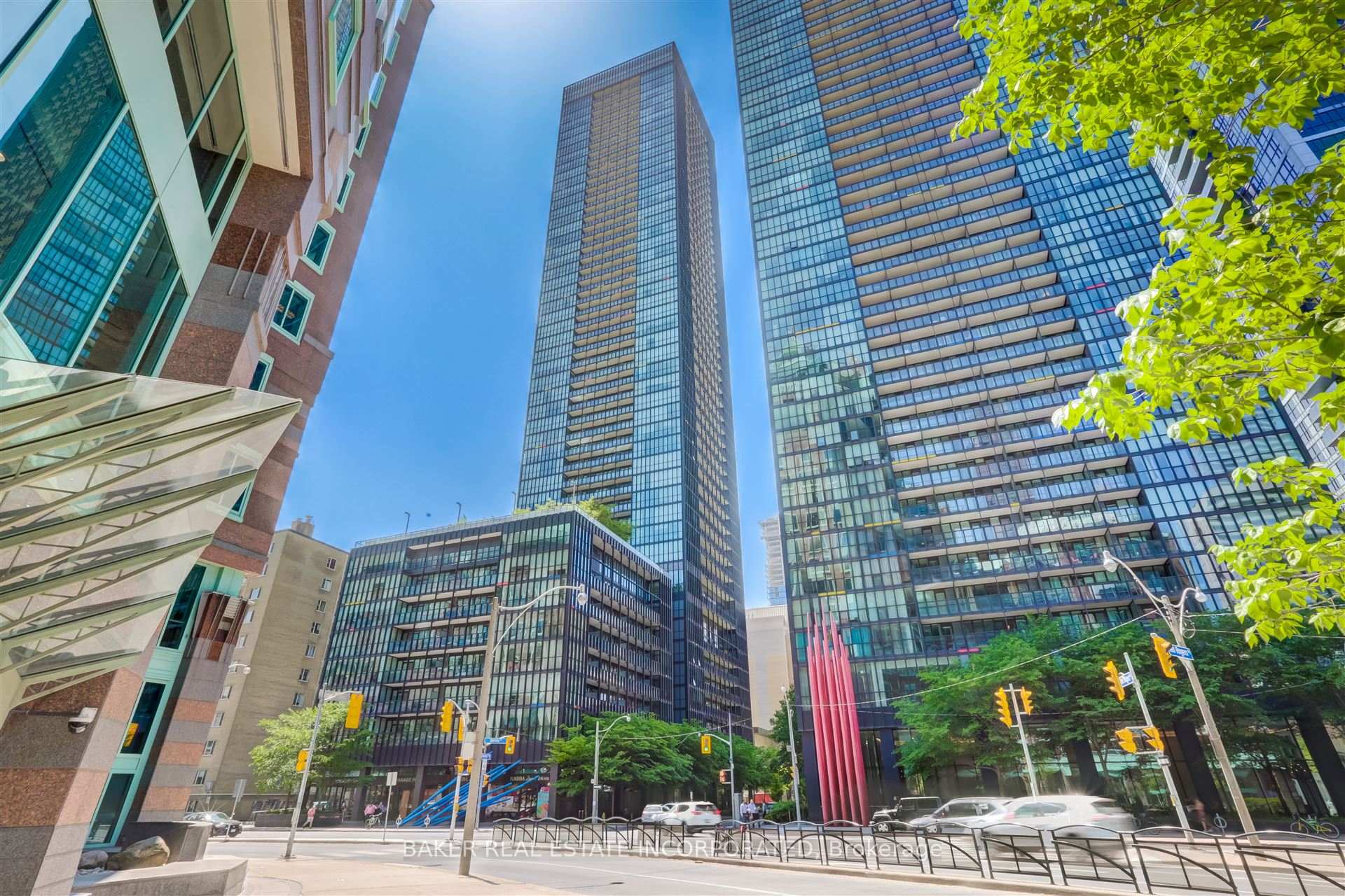 Photo 4 of Unit 2805, 101 Charles Street E, Toronto, Church-Yonge Corridor — HOMEH