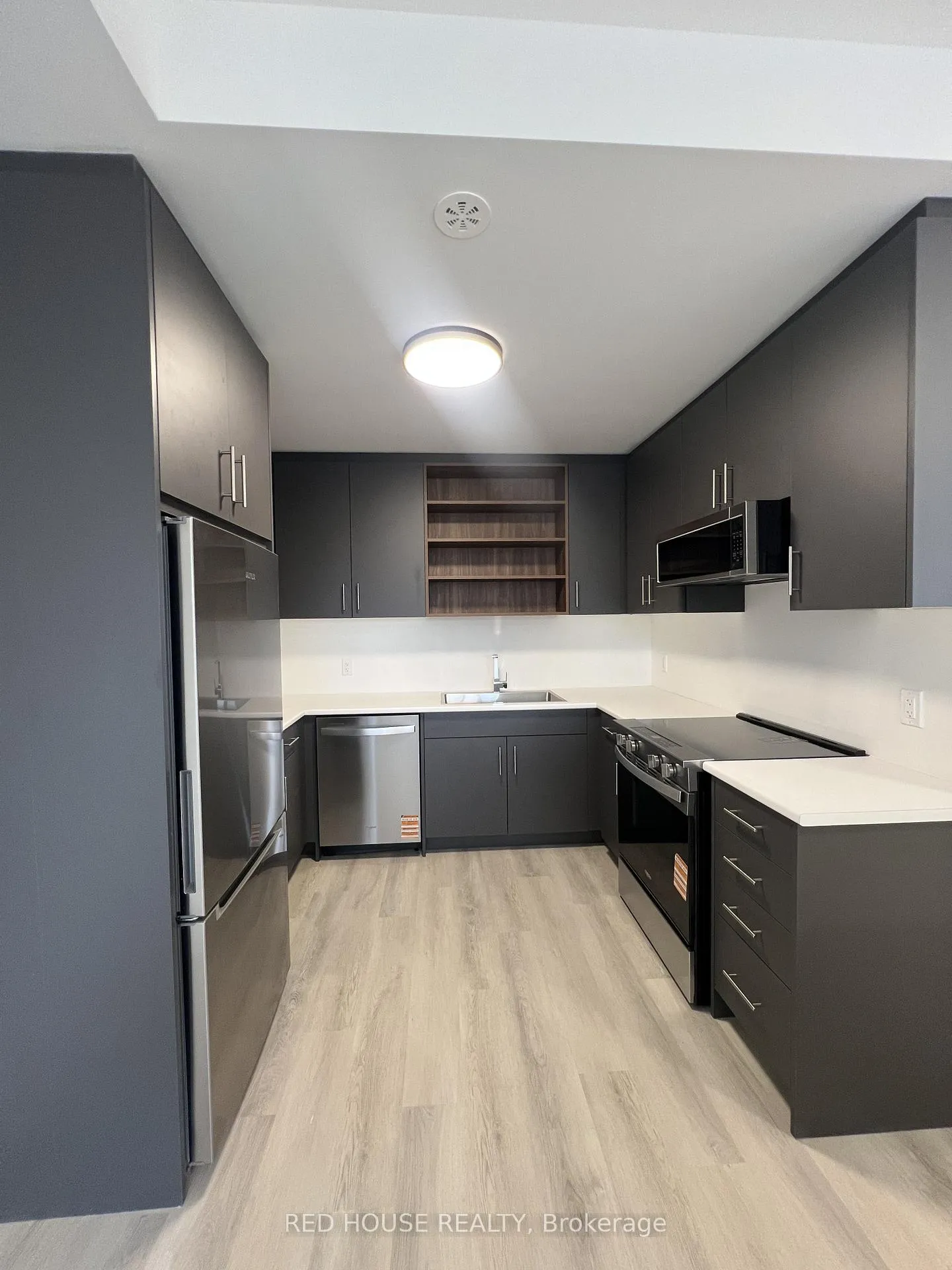 Photo 10 of 150 Everett Common, St. Catharines, Oakdale — HOMEH