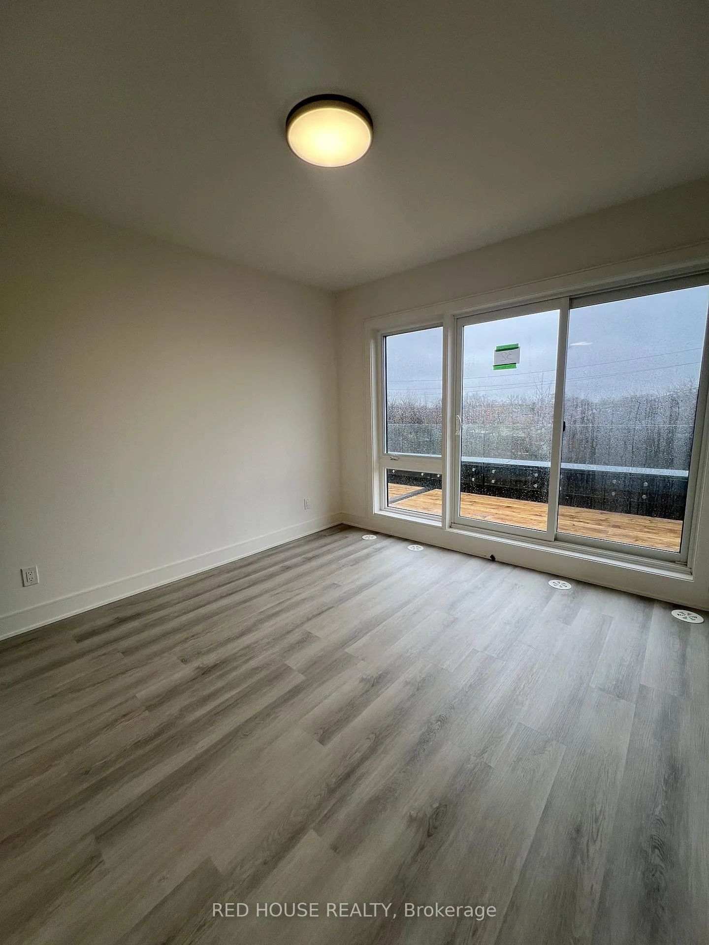 Photo 18 of 150 Everett Common, St. Catharines, Oakdale — HOMEH